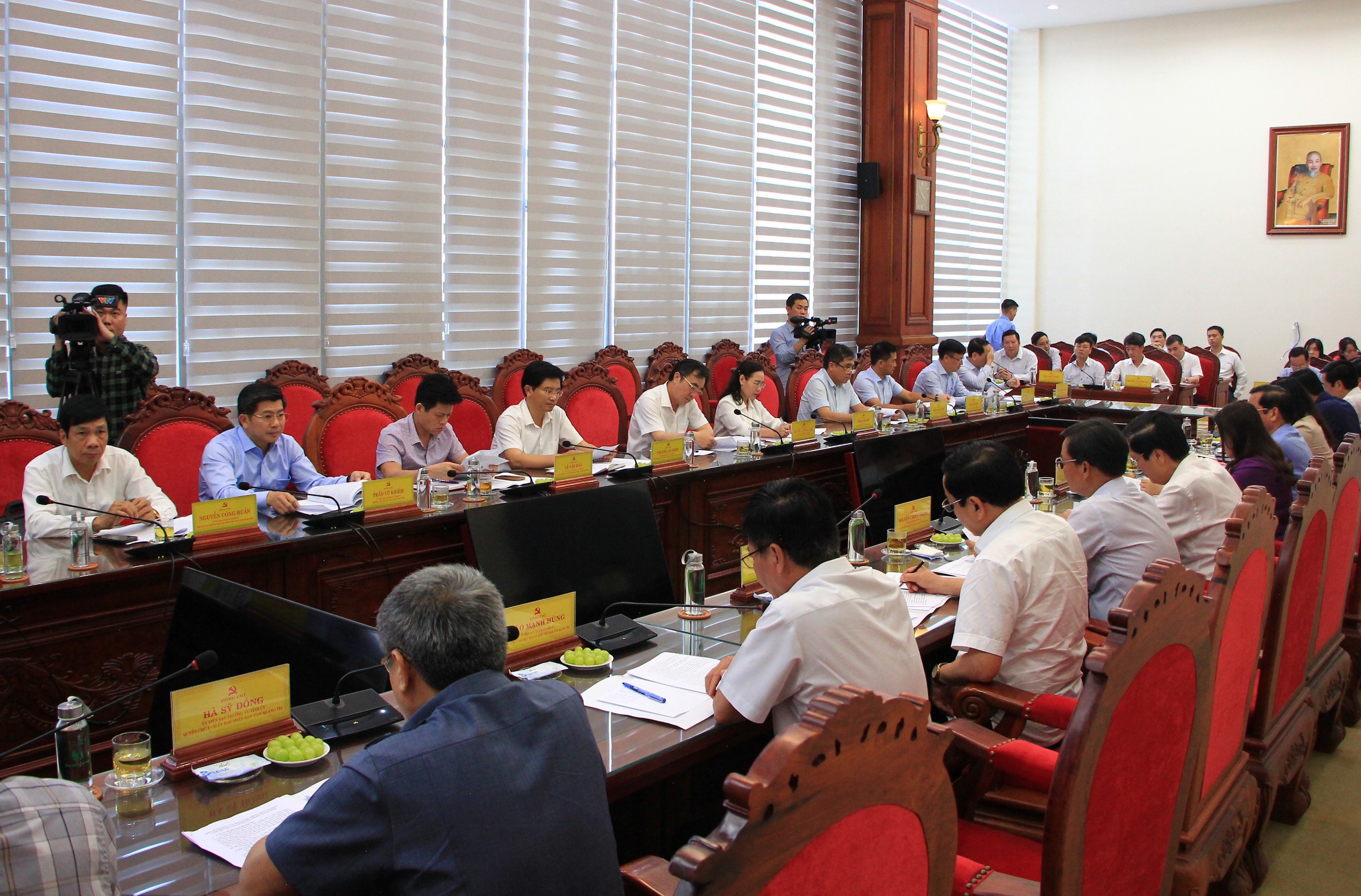 S&aacute;p nhập Quảng B&igrave;nh - Quảng Trị: Cam kết kh&ocirc;ng để xảy ra tư tưởng "tỉnh t&ocirc;i - tỉnh anh"- Ảnh 2.