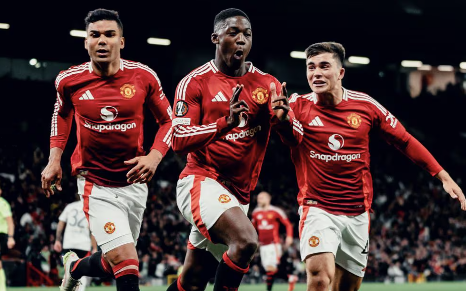 9 bàn thắng vỡ òa sân Old Trafford, Man United đoạt vé bán kết Europa League
