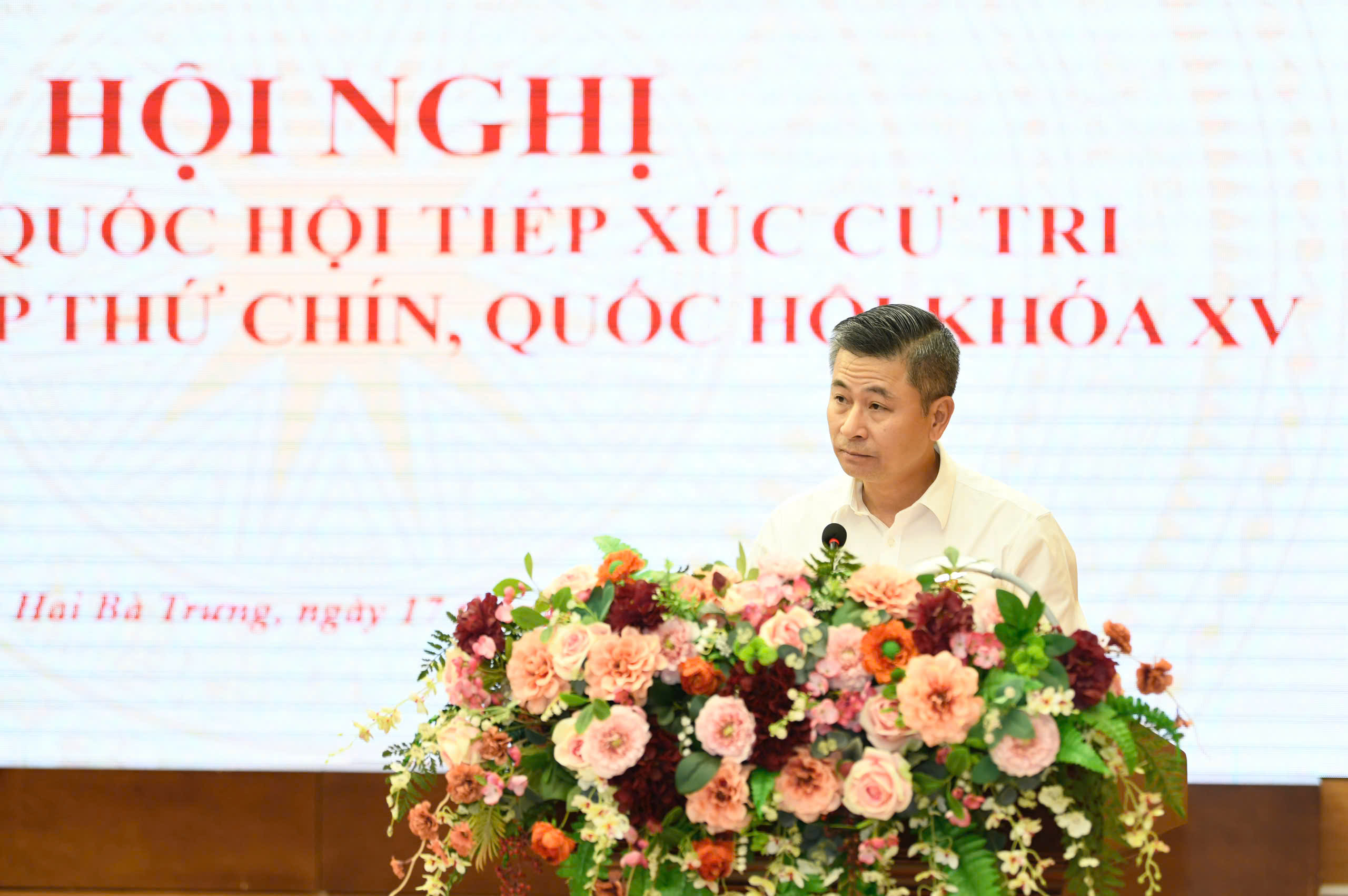 Tổng B&iacute; thư T&ocirc; L&acirc;m tiếp x&uacute;c cử tri TP H&agrave; Nội- Ảnh 9.