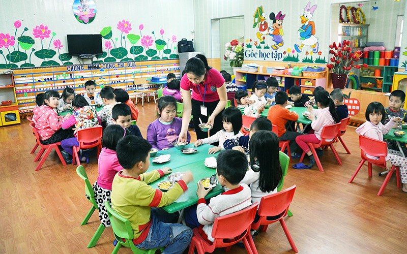 Chính phủ đề xuất nâng mức hỗ trợ tiền ăn trưa cho trẻ mẫu giáo từ 3 - 5 tuổi