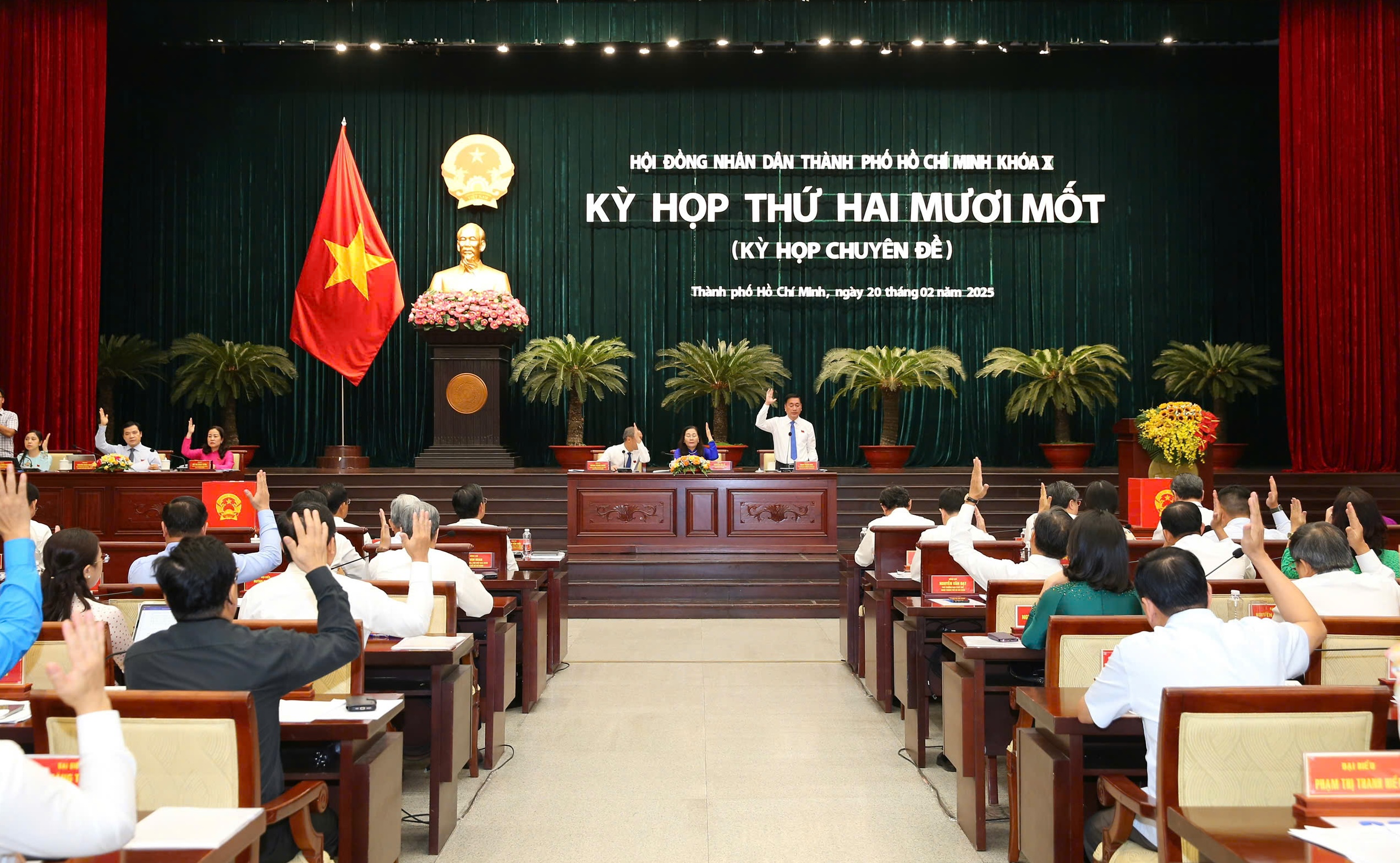 Ng&agrave;y mai (18-4), HĐND TP HCM họp chuy&ecirc;n đề, quyết phương &aacute;n sắp xếp phường, x&atilde;- Ảnh 1.