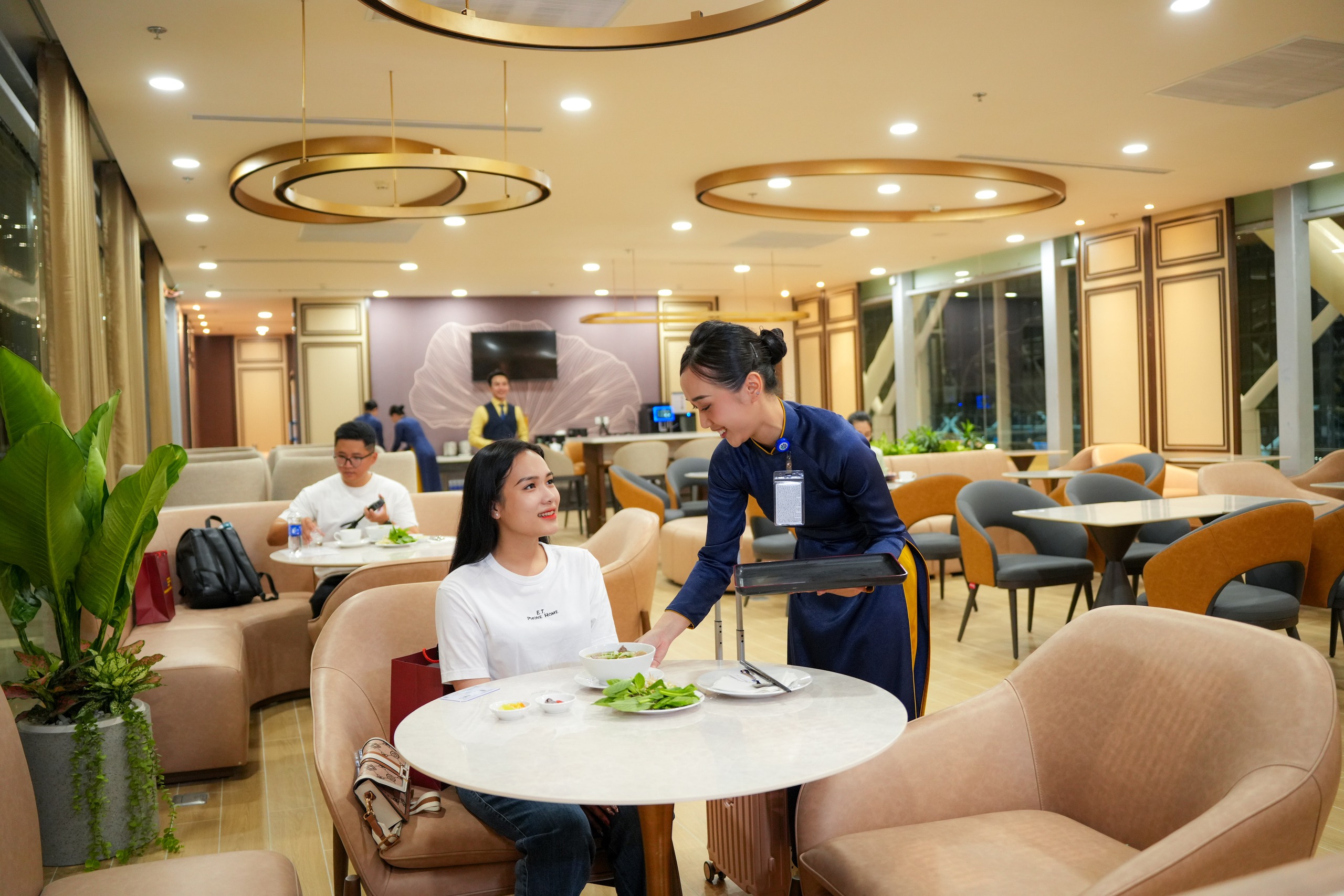 Trải nghiệm dịch vụ luxury tại Nh&agrave; ga T3- Ảnh 4.