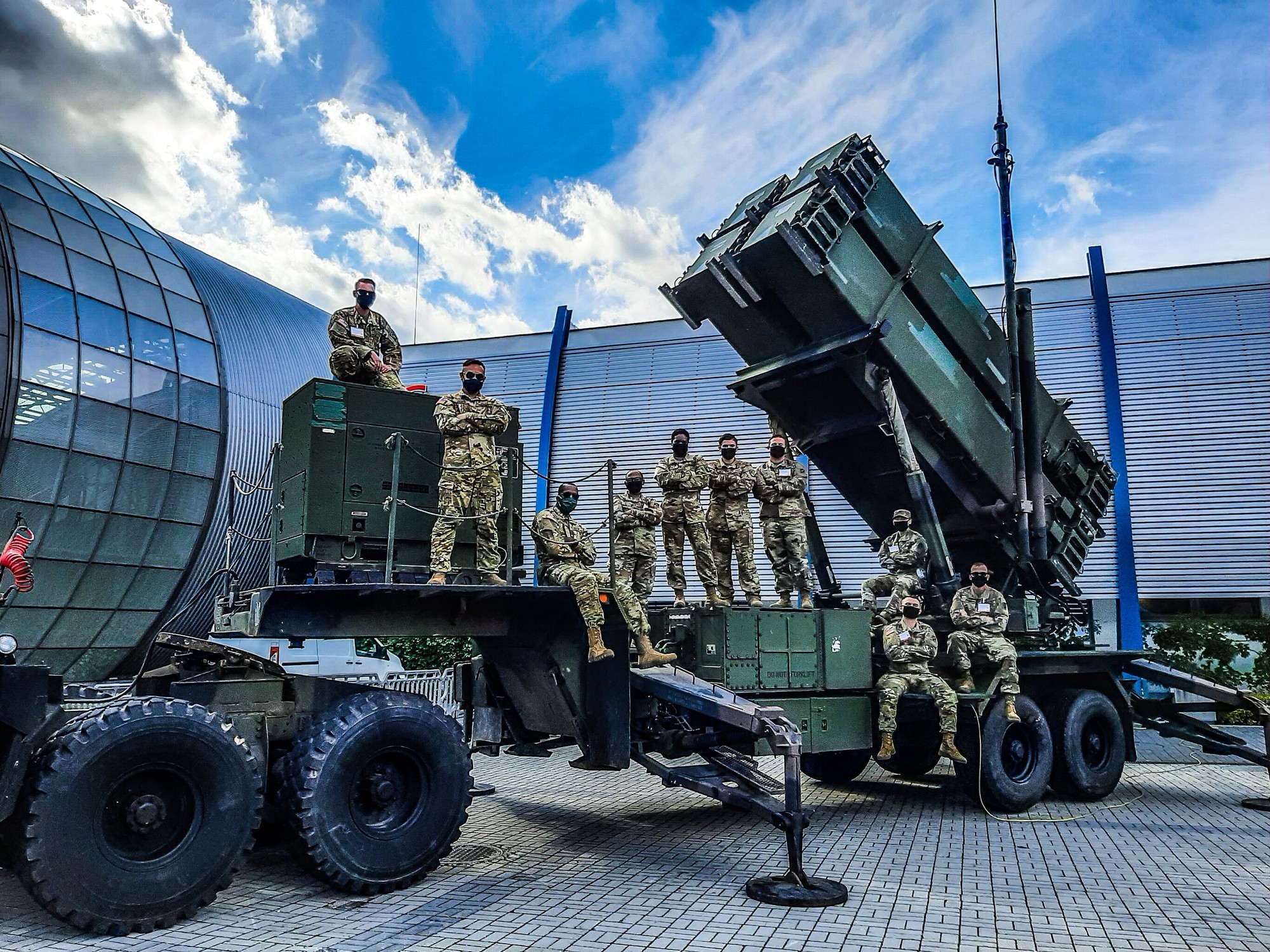 Nga tăng sức ép toàn diện sau khi Ukraine ngỏ ý mua 10 hệ thống Patriot của Mỹ- Ảnh 1.