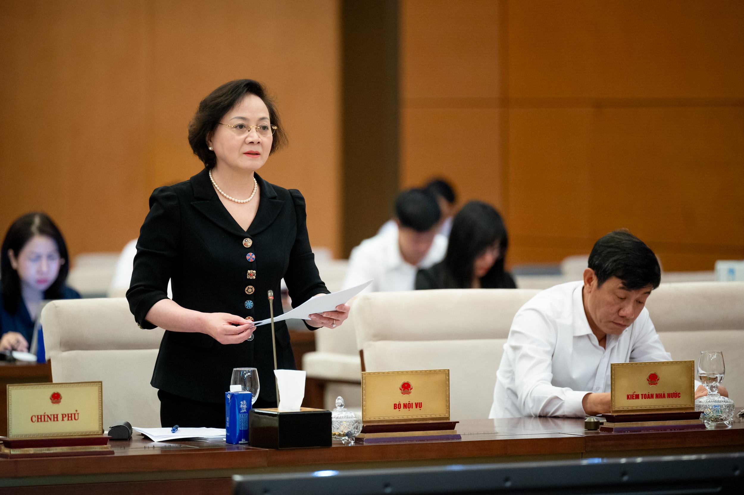 Không tăng lương cơ sở trong năm 2025- Ảnh 1.