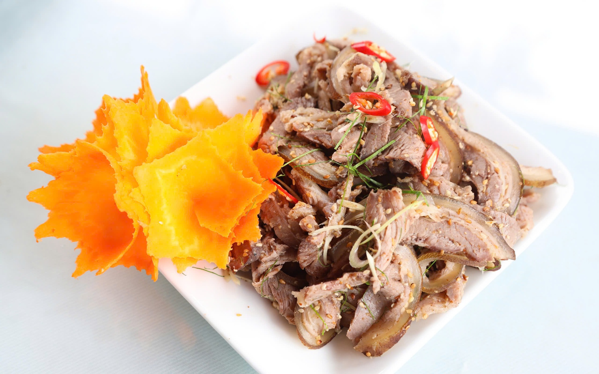 Đặc sản dê tái chanh được vinh danh trên bản đồ ẩm thực thế giới