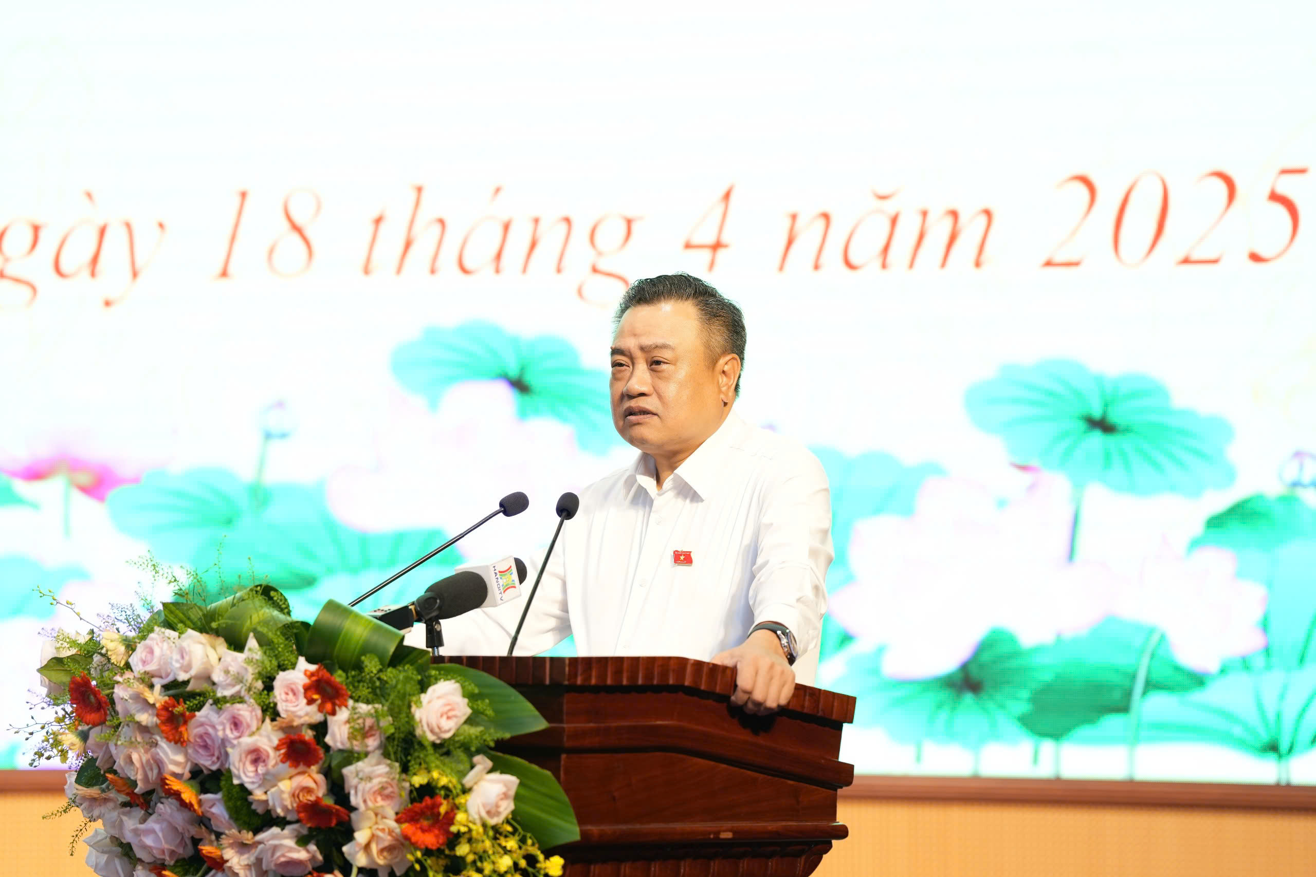 &Ocirc;ng Trần Sỹ Thanh: H&agrave; Nội sẽ chuyển 100% bi&ecirc;n chế cấp huyện xuống x&atilde; khi bỏ cấp huyện- Ảnh 1.