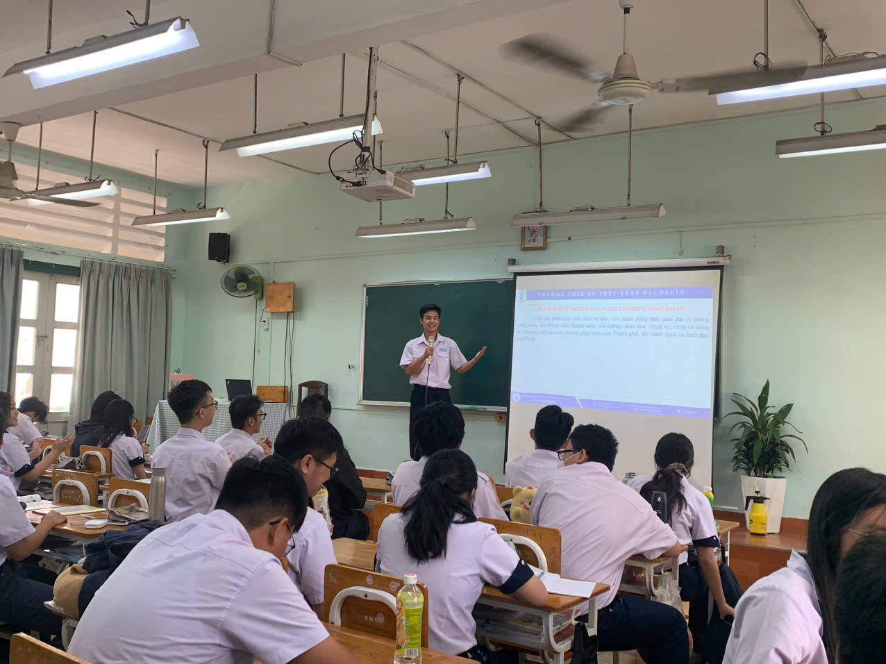 Năm đầu tiên thành lập, Trường THCS-THPT Trần Đại Nghĩa bội thu giải Olympic TP HCM- Ảnh 1.