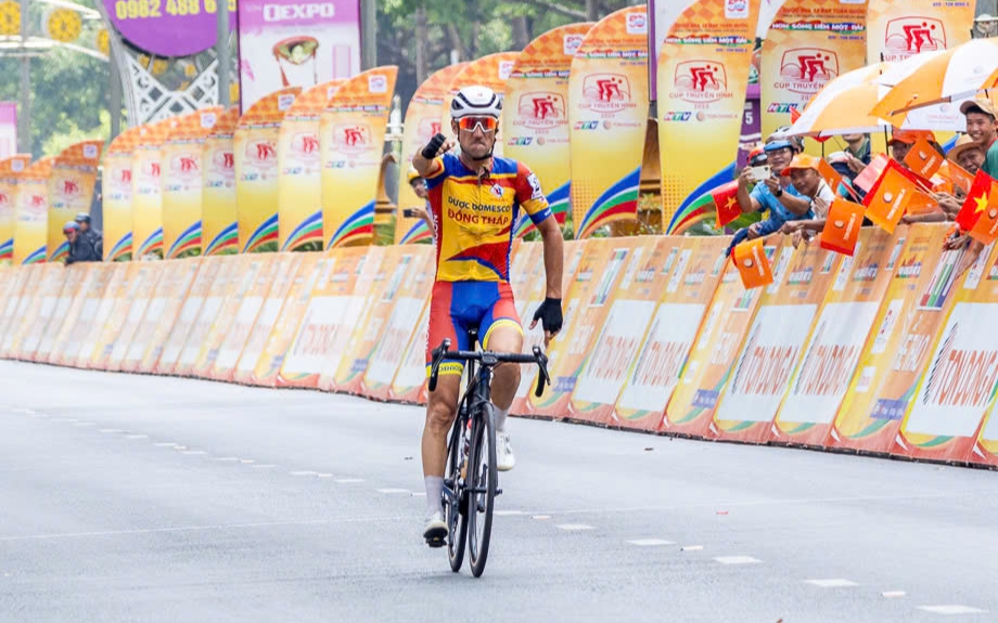 Loic Desriac thắng chặng 14 Cúp truyền hình HTV-Tôn Đông Á 2025