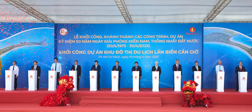 Lãnh đạo, nguyên lãnh đạo Đảng, Nhà nước, TP HCM và Tập đoàn Vingroup nhấn nút khởi công dự án khu đô thị du lịch lấn biển Cần Giờ
