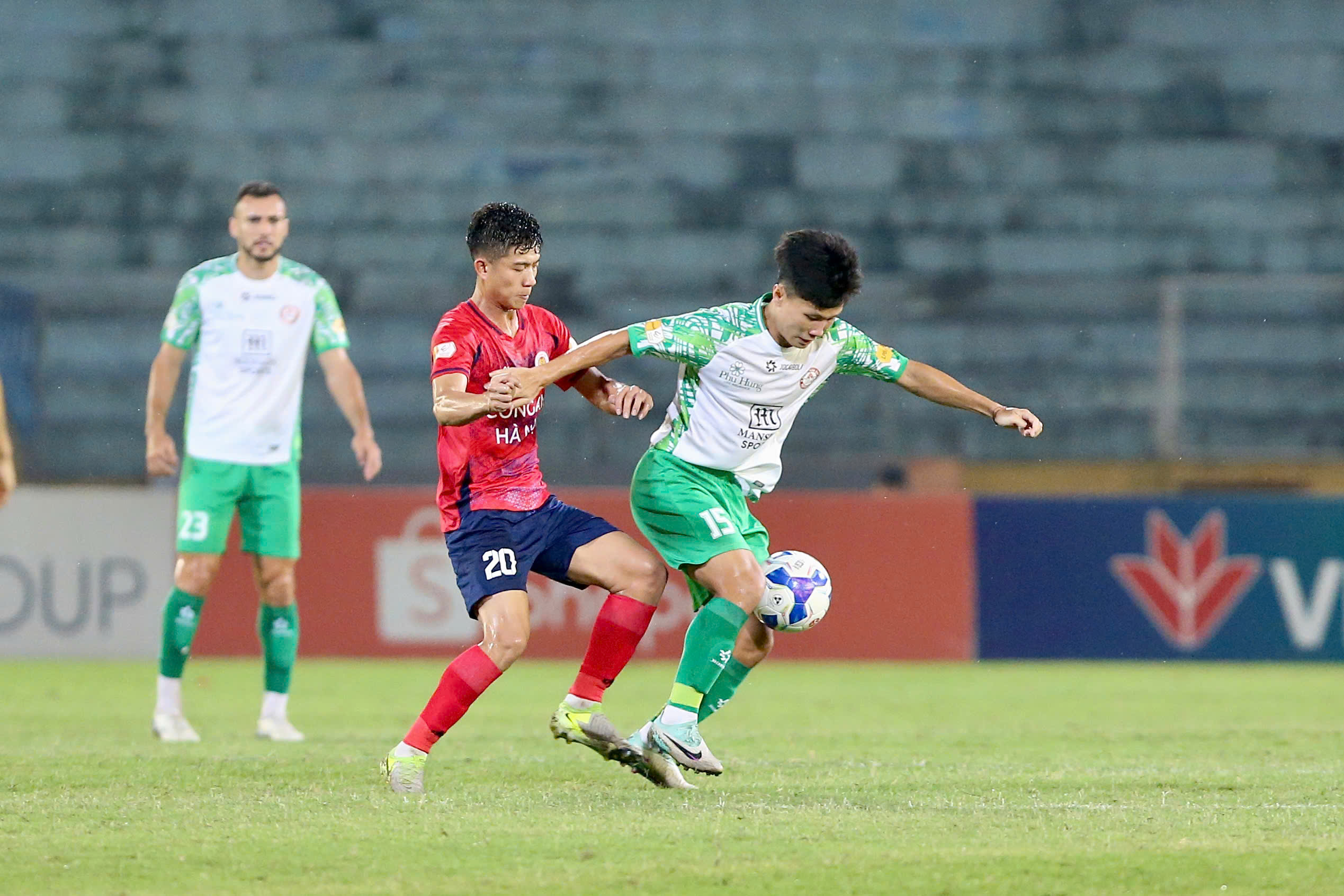 Nguyễn Quang Hải có nguy cơ lỡ hẹn với Man United- Ảnh 2.