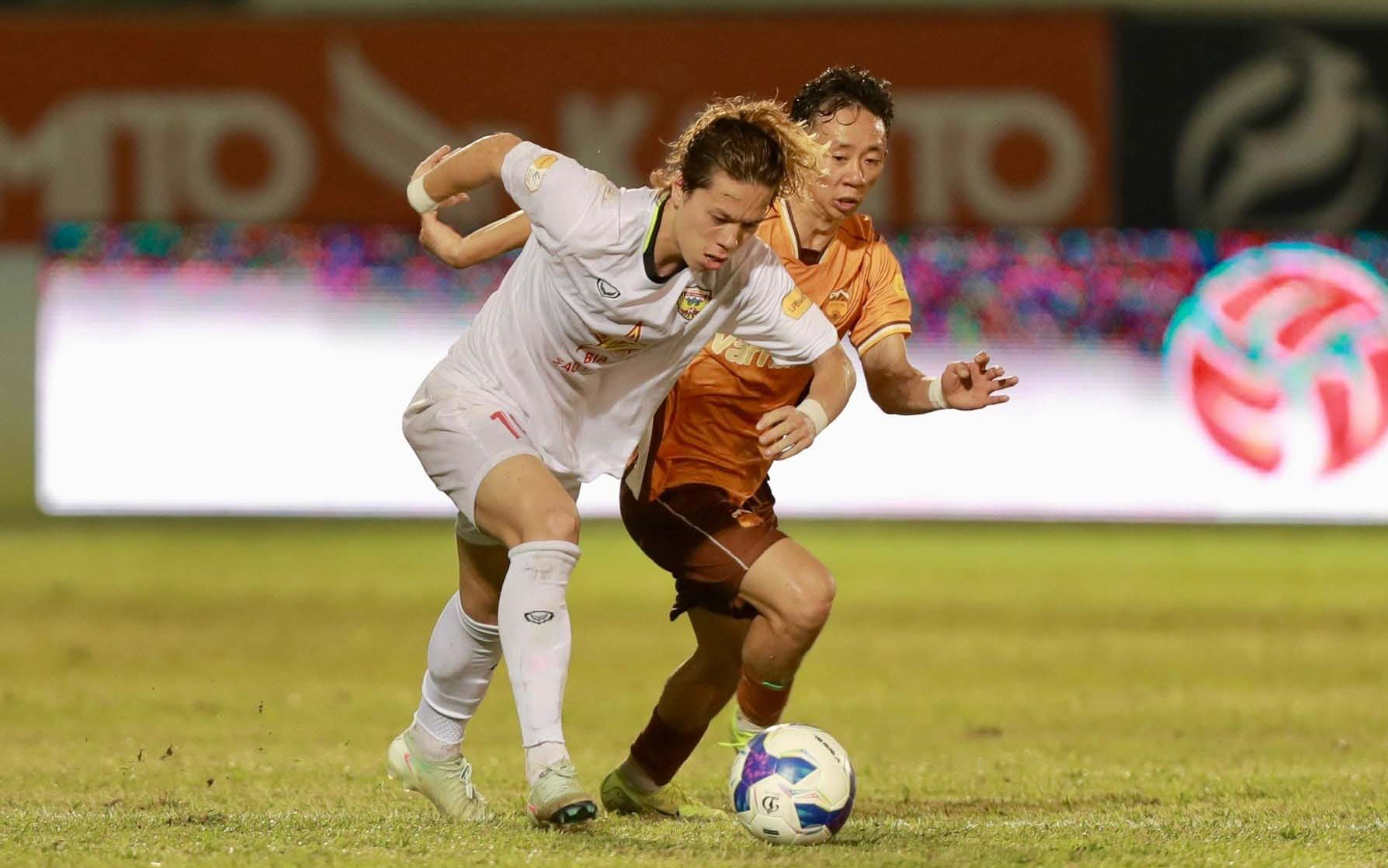 Viktor Lê tiếp tục tỏa sáng