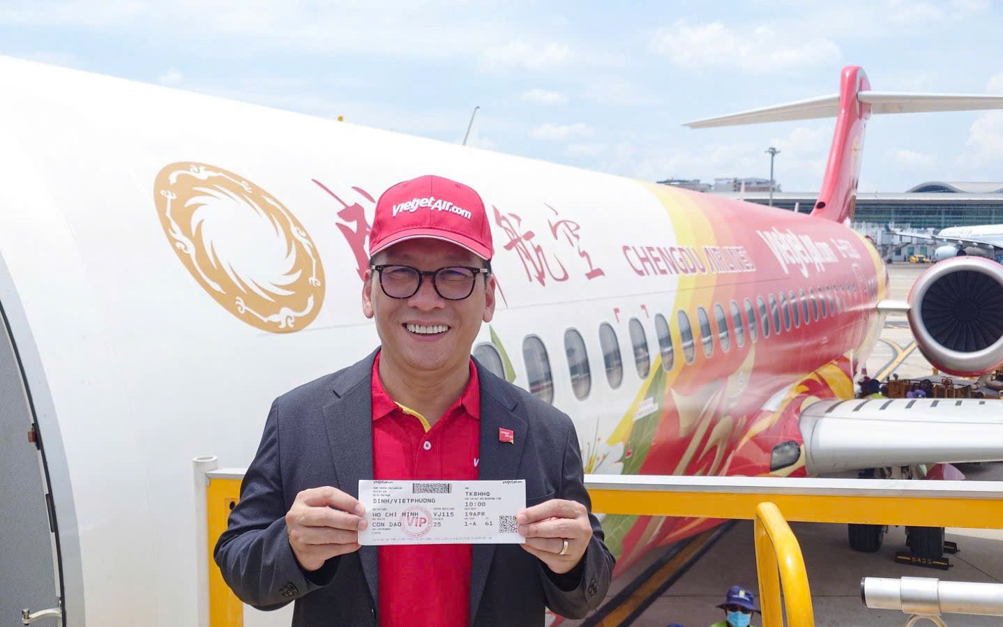 Vietjet mở hai đường bay thẳng đến Côn Đảo, khai thác bằng máy bay COMAC