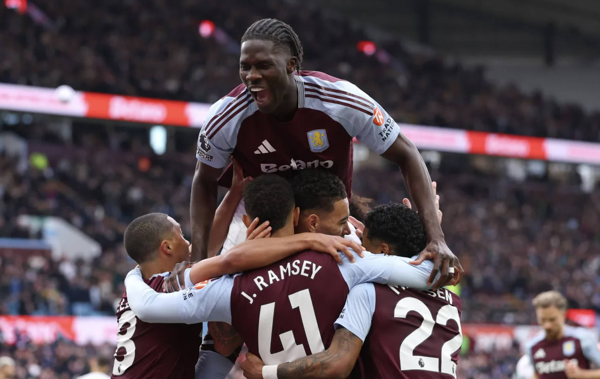 Newcastle gặp "thảm họa", Man City lại mơ tranh Top 4- Ảnh 7.