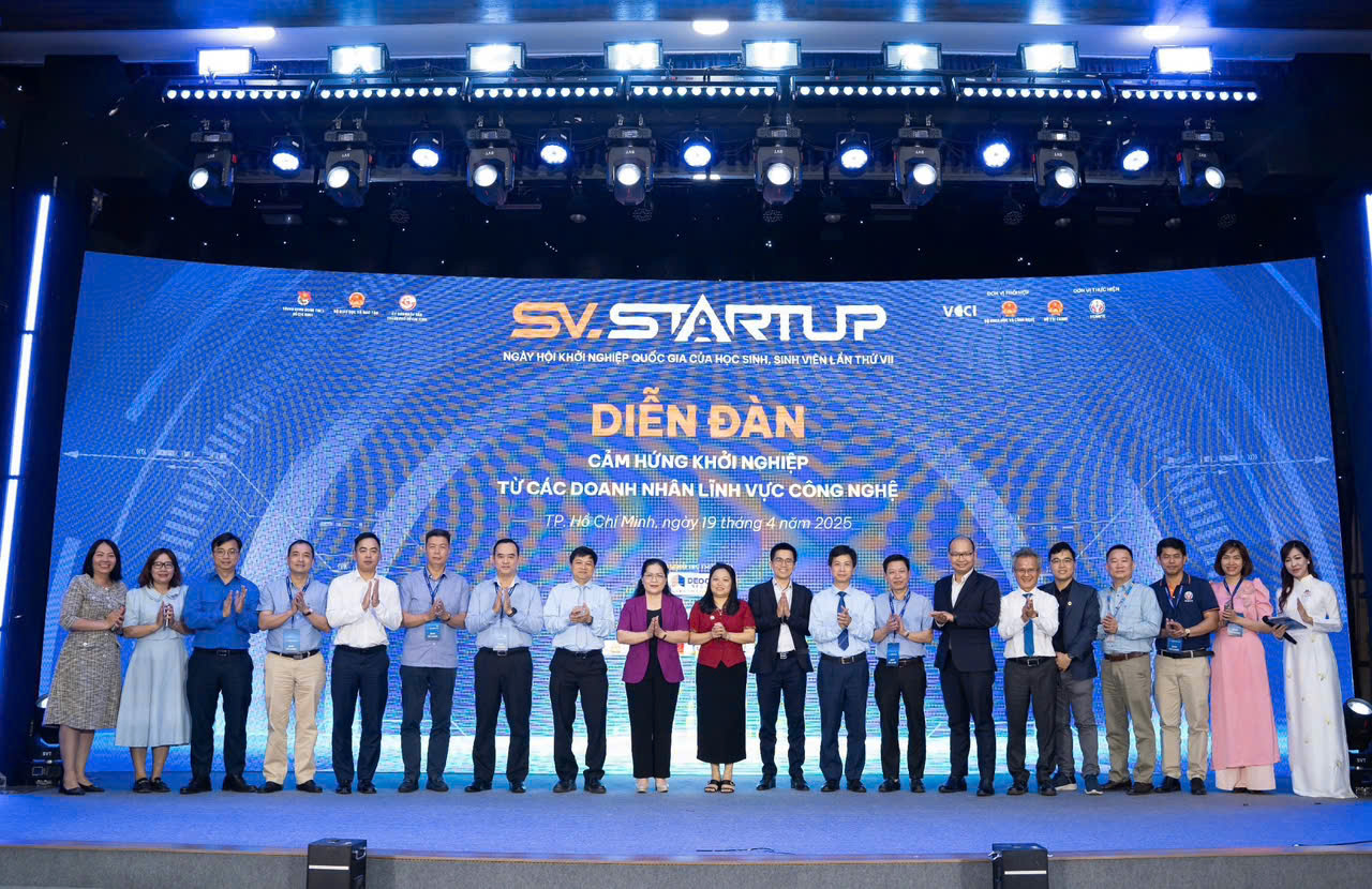 Khơi dậy tinh thần khởi nghiệp trong học sinh, sinh vi&ecirc;n- Ảnh 1.