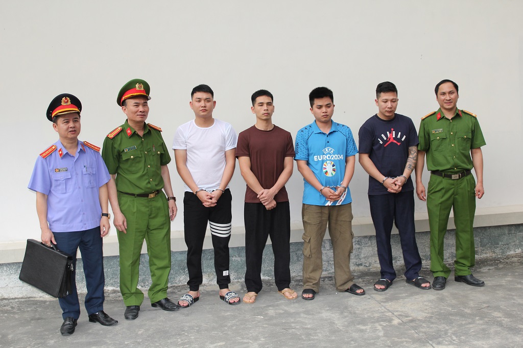 Làm 3.500 tấn giá đỗ ngâm hóa chất cấm rồi bán cho người dân- Ảnh 1.