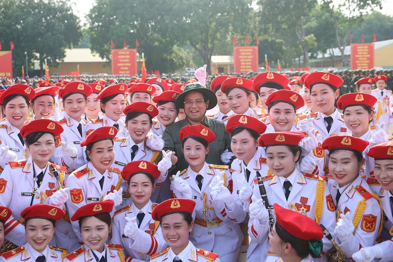 Thủ tướng: Nh&acirc;n d&acirc;n cả nước đang rất h&aacute;o hức mong chờ cuộc diễu binh, diễu h&agrave;nh- Ảnh 6.