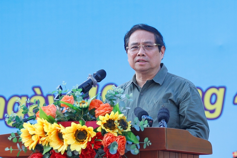 Thủ tướng: Nh&acirc;n d&acirc;n cả nước đang rất h&aacute;o hức mong chờ cuộc diễu binh, diễu h&agrave;nh- Ảnh 1.