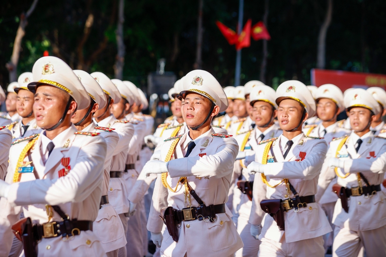 Thủ tướng: Nh&acirc;n d&acirc;n cả nước đang rất h&aacute;o hức mong chờ cuộc diễu binh, diễu h&agrave;nh- Ảnh 14.