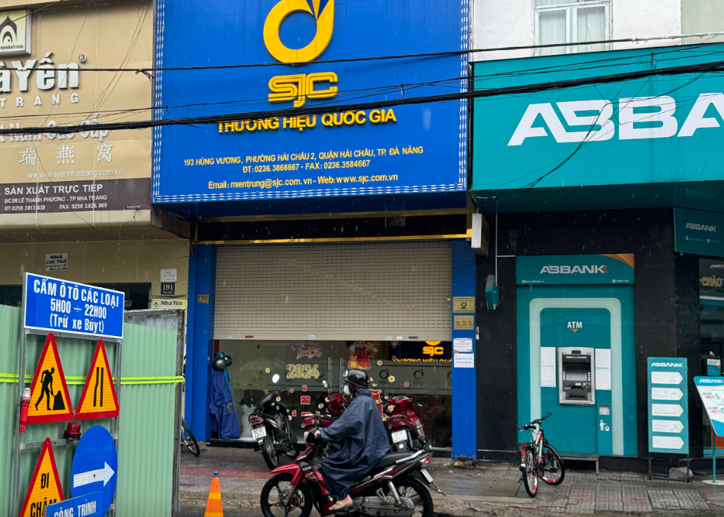 Bắt nữ cửa h&agrave;ng trưởng v&agrave;ng SJC ở Đ&agrave; Nẵng- Ảnh 1.