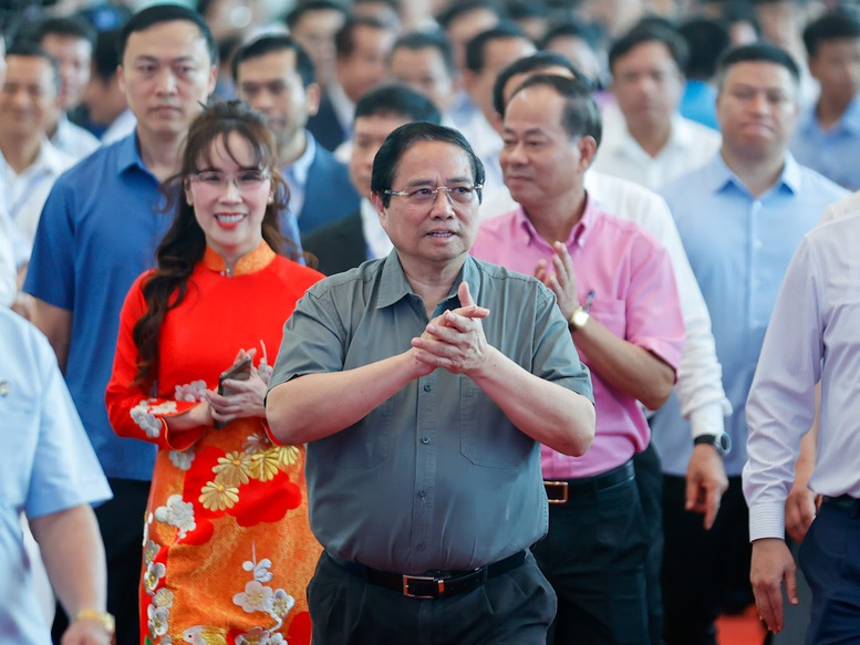 Thủ tướng Phạm Minh Ch&iacute;nh: Nh&agrave; ga T3 - T&acirc;n Sơn Nhất vượt tiến độ tạo động lực cho s&acirc;n bay Long Th&agrave;nh- Ảnh 1.