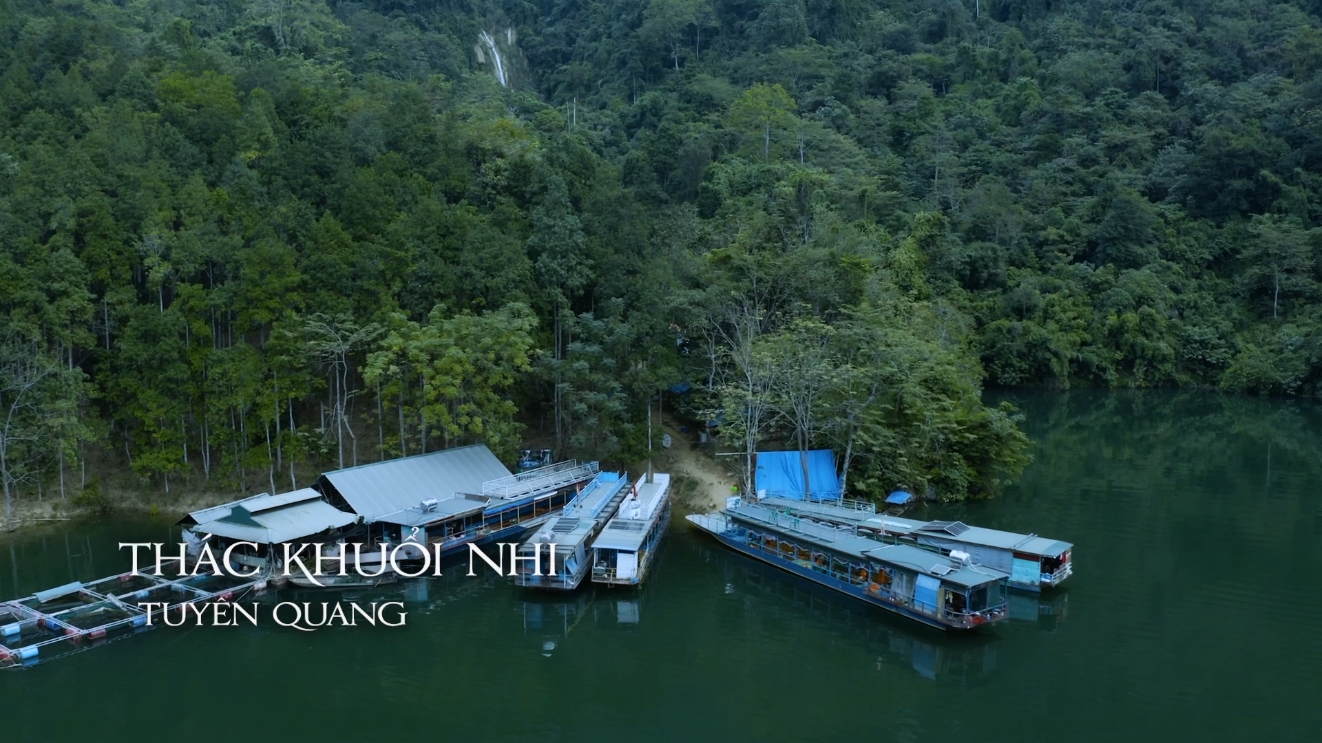 Những khung h&igrave;nh dự b&aacute;o phim Victor Vũ sẽ thắng lớn

- Ảnh 5.