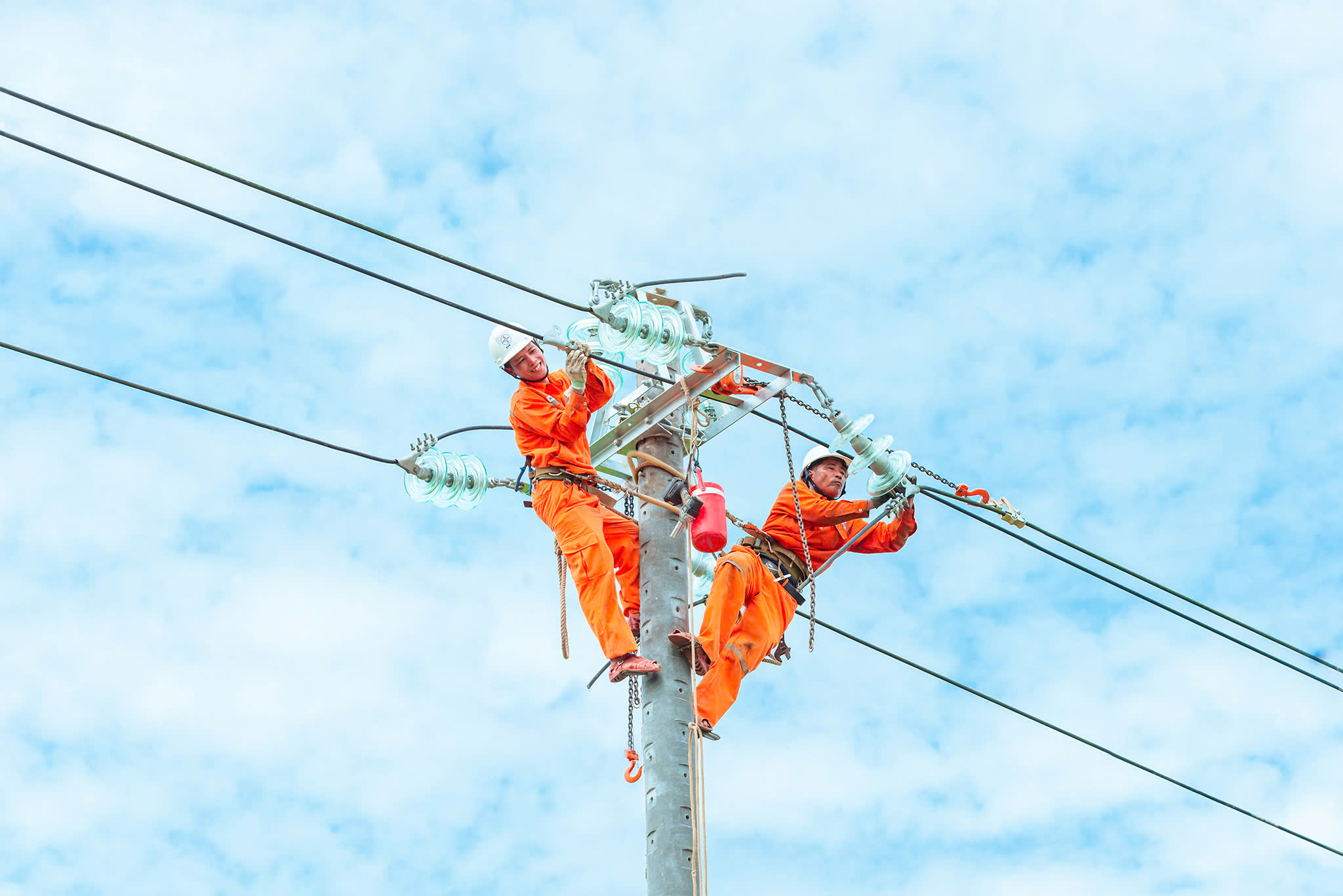 EVNCPC chủ động các phương án đảm bảo cung cấp điện các sự kiện quan trọng năm 2025- Ảnh 2.