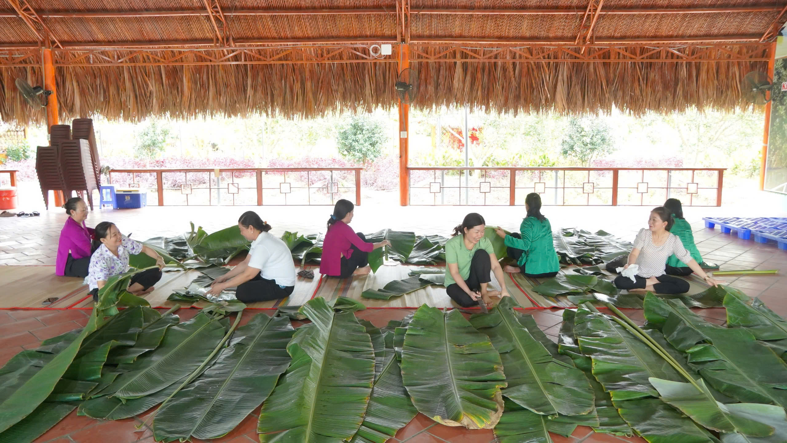 Cần Thơ: D&ugrave;ng hơn 215 kg thịt ba chỉ g&oacute;i b&aacute;nh chưng 