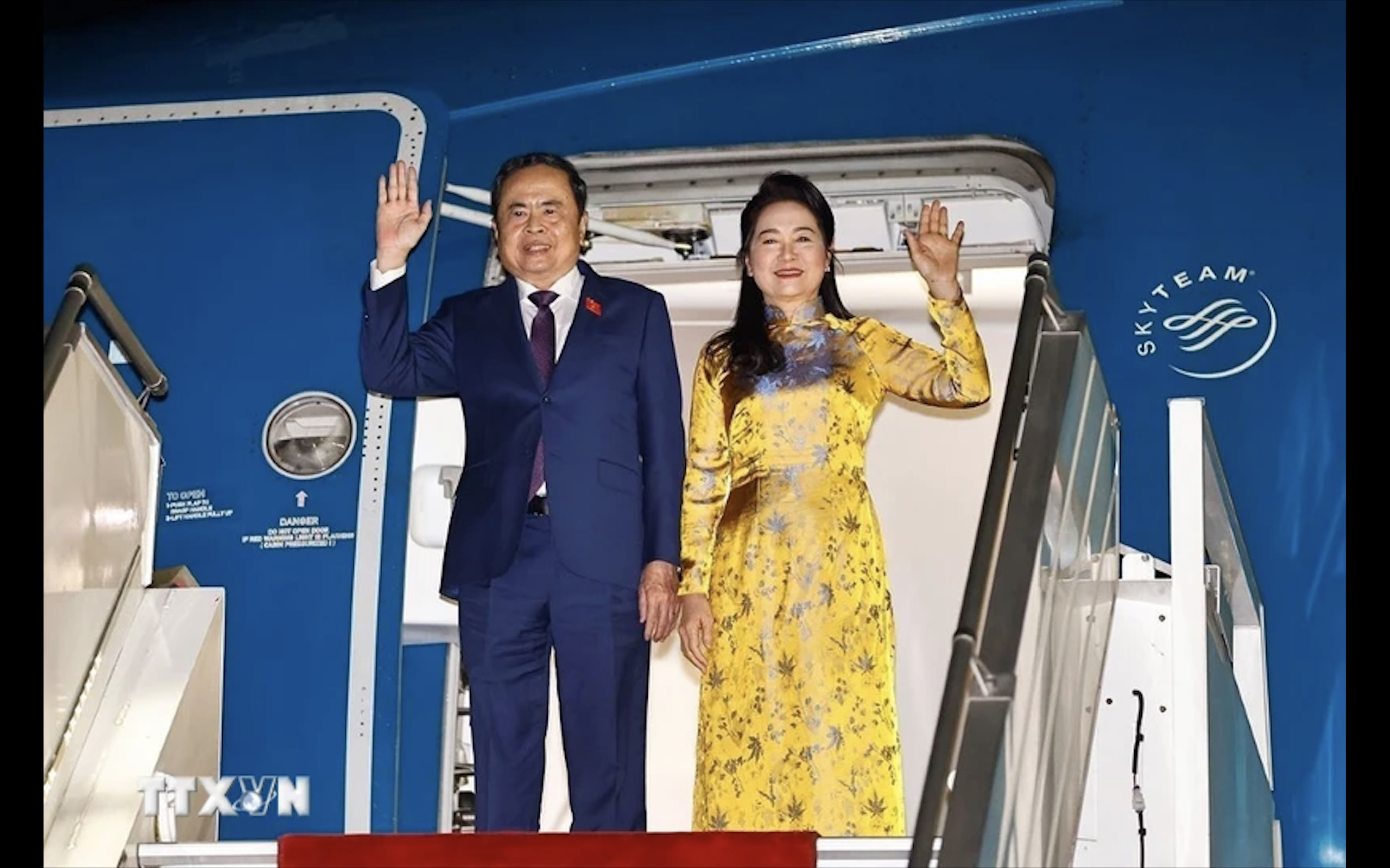 Chủ tịch Quốc hội Trần Thanh Mẫn v&agrave; Phu nh&acirc;n bắt đầu thăm ch&iacute;nh thức Armenia- Ảnh 1.