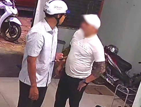 Triệu tập người đ&agrave;n &ocirc;ng "th&iacute;ch th&igrave; đ&aacute;nh" nữ b&aacute;c sĩ- Ảnh 1.