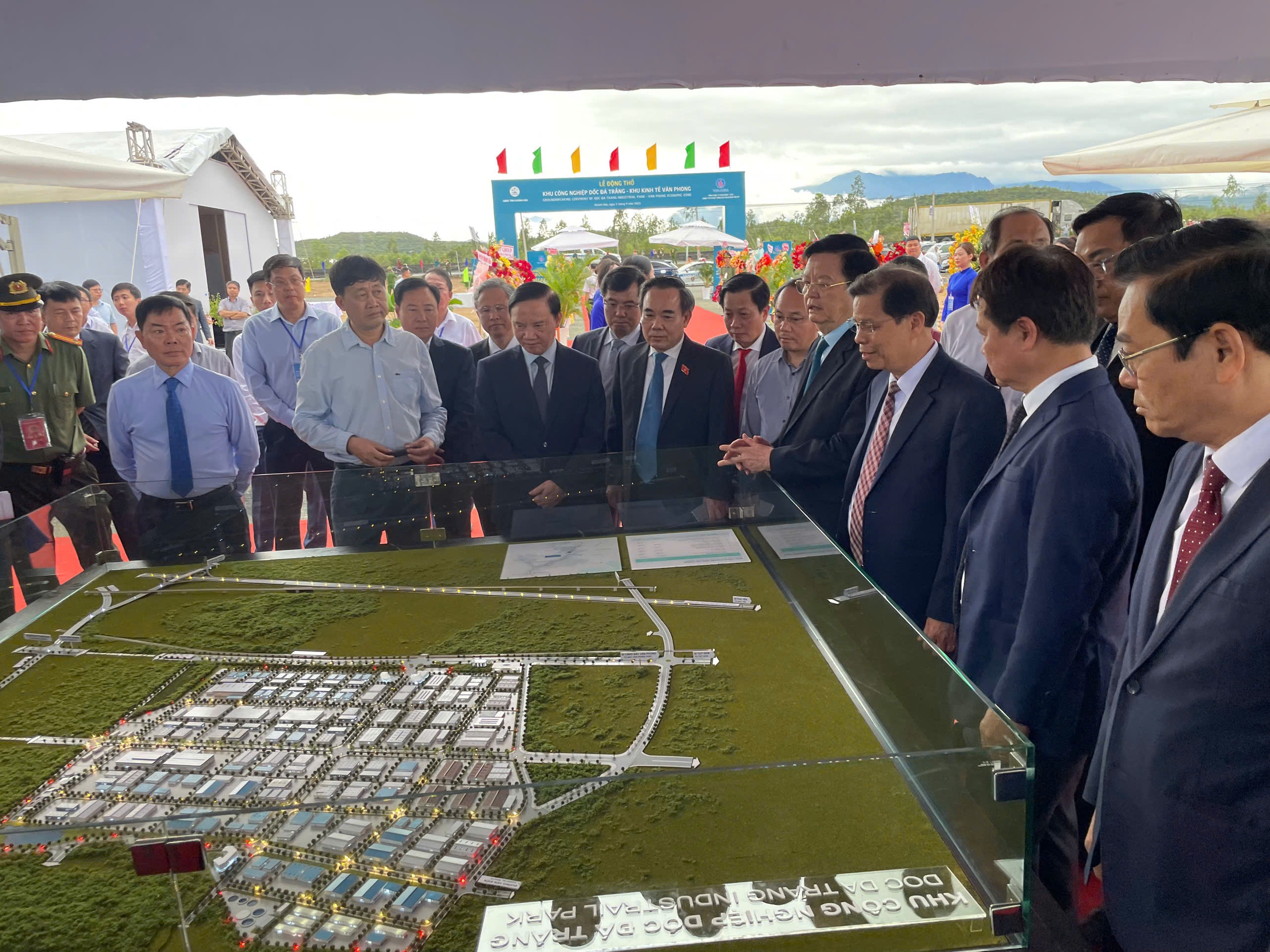 Kh&aacute;nh H&ograve;a: Động thổ Khu c&ocirc;ng nghiệp Dốc Đ&aacute; Trắng hơn 1.800 tỉ đồng- Ảnh 1.