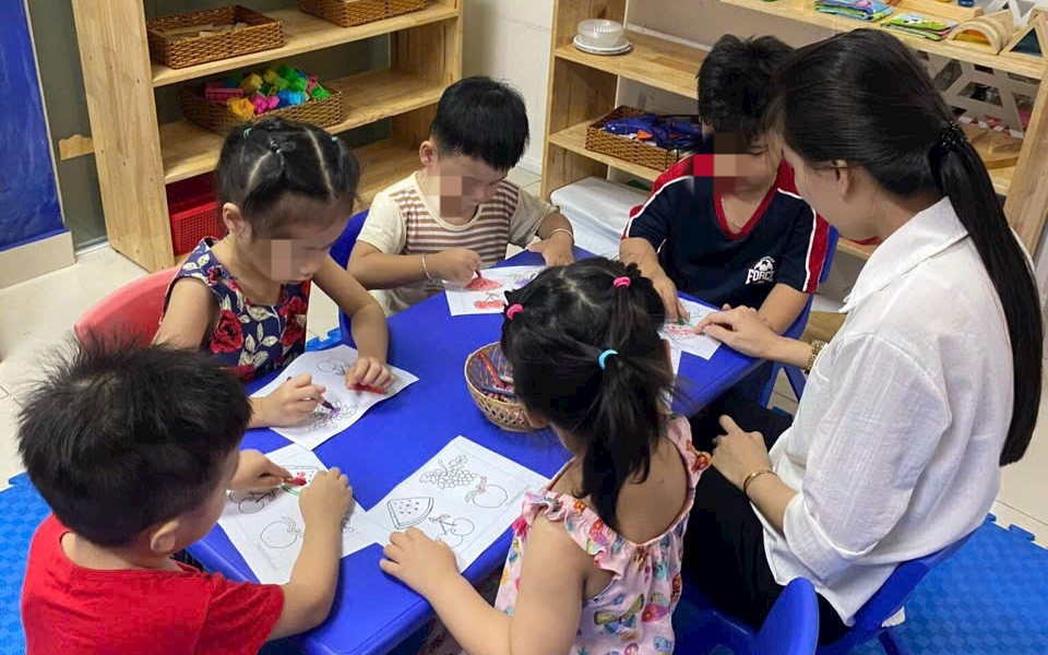Công nhân ở TP HCM chật vật tìm nơi gửi con