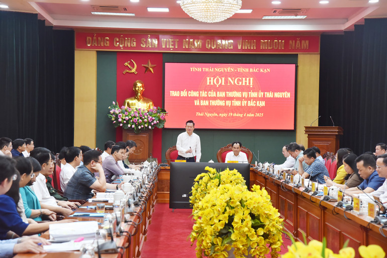 Hơn 740 cán bộ cấp tỉnh tại 2 tỉnh sắp hợp nhất xin nghỉ- Ảnh 1.