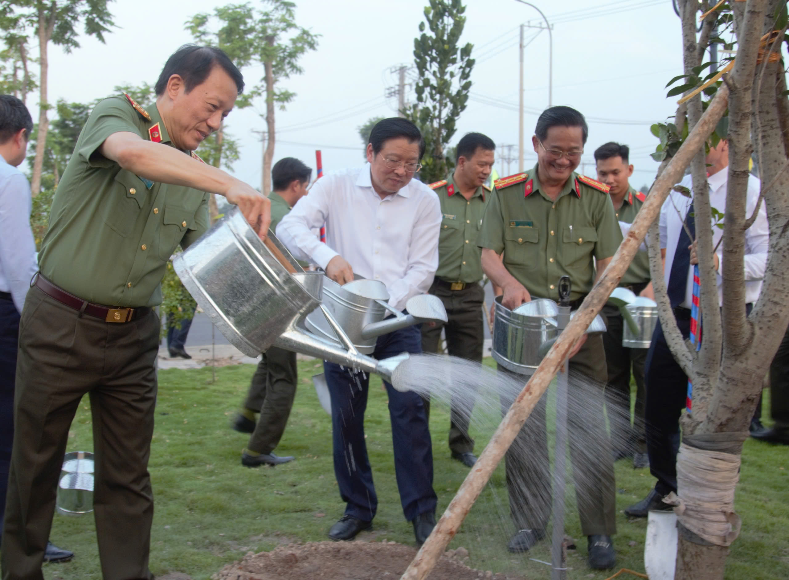H&igrave;nh ảnh Bộ trưởng Bộ C&ocirc;ng an Lương Tam Quang dự chương tr&igrave;nh quan trọng ở T&acirc;y Ninh- Ảnh 4.