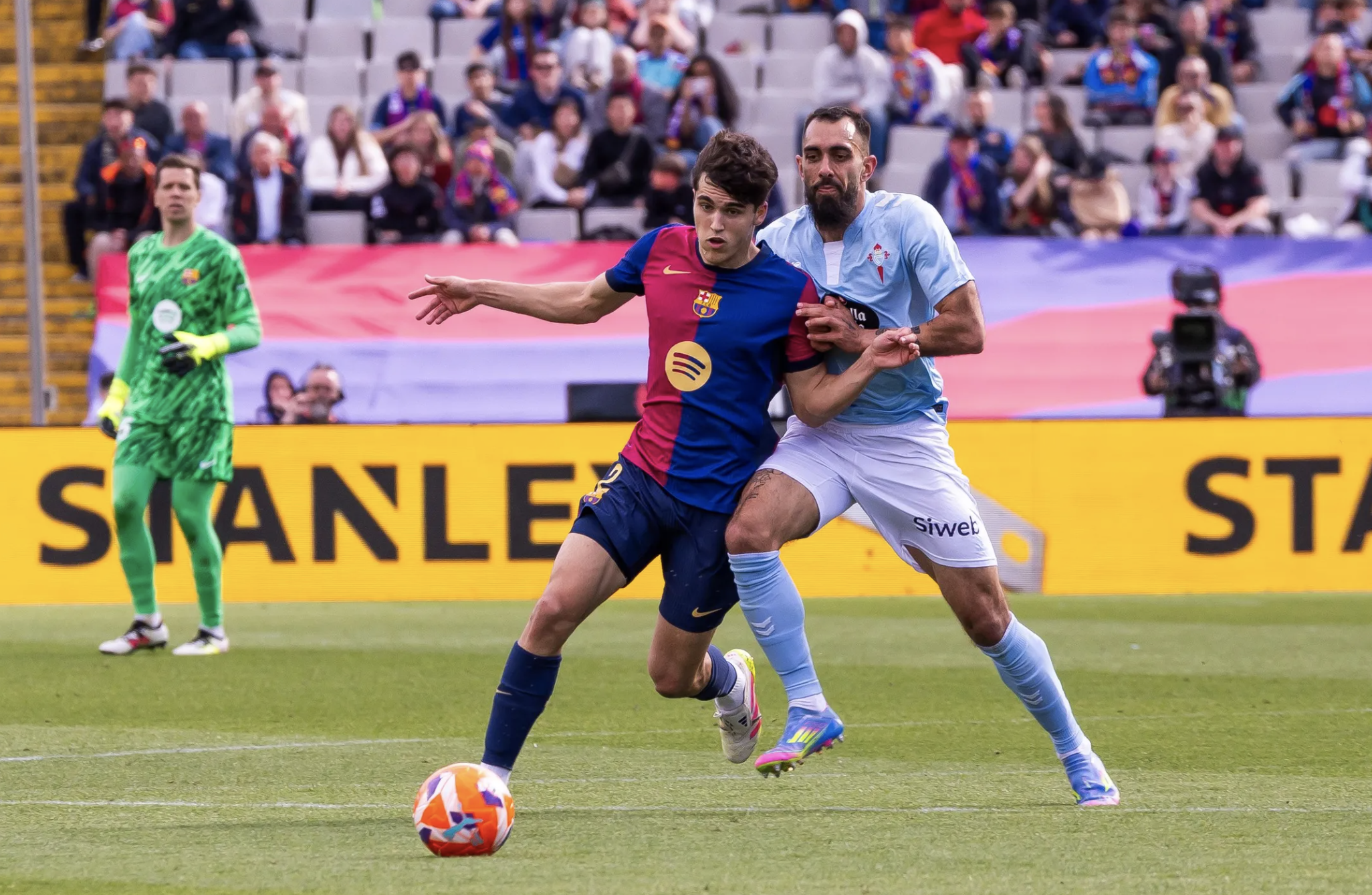 Barcelona ngược dòng không tưởng, đè bẹp Celta Vigo trận cầu 7 bàn- Ảnh 2.