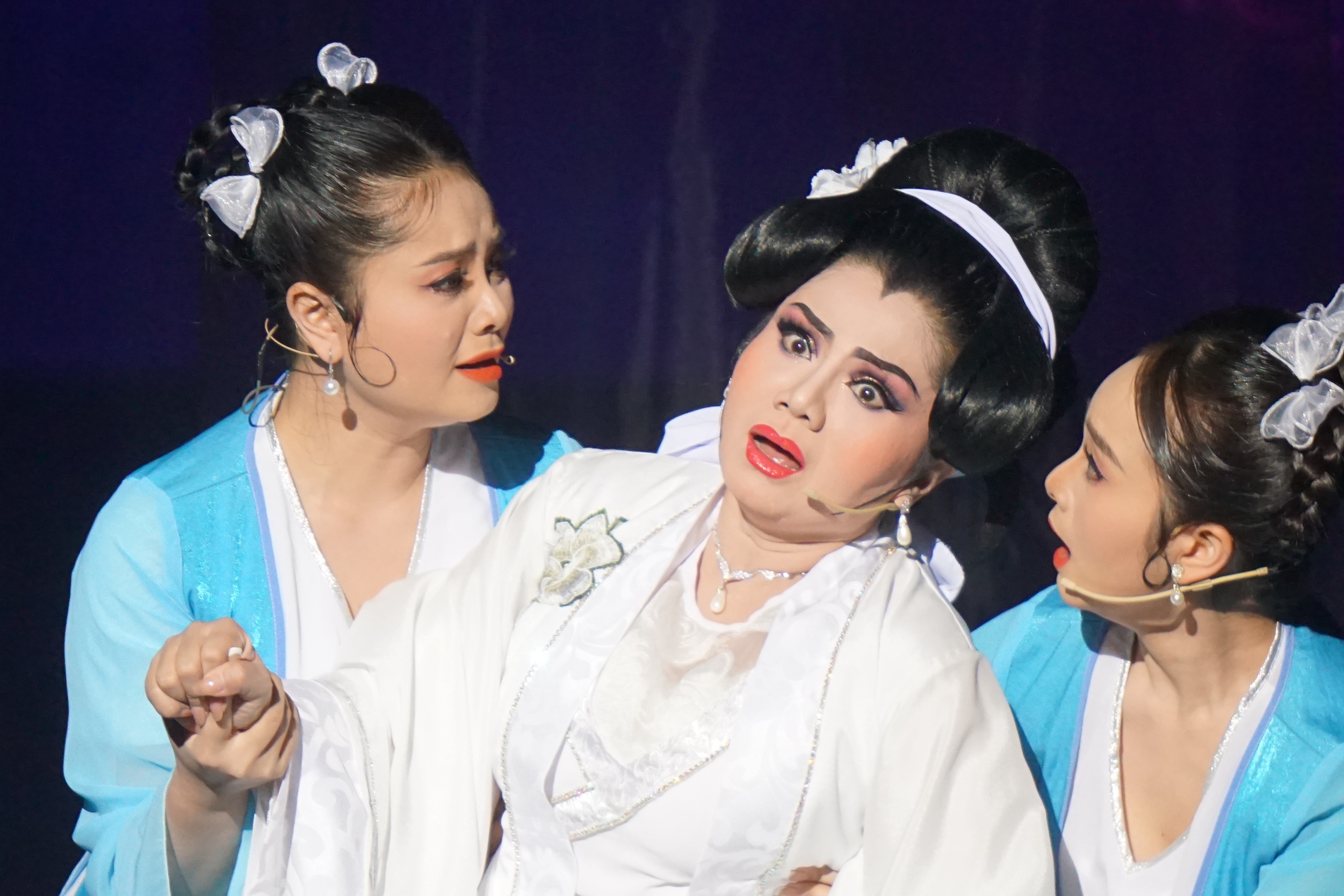 "C&acirc;u thơ y&ecirc;n ngựa" phi&ecirc;n bản mới l&agrave;m nức l&ograve;ng người h&acirc;m mộ cải lương- Ảnh 3.