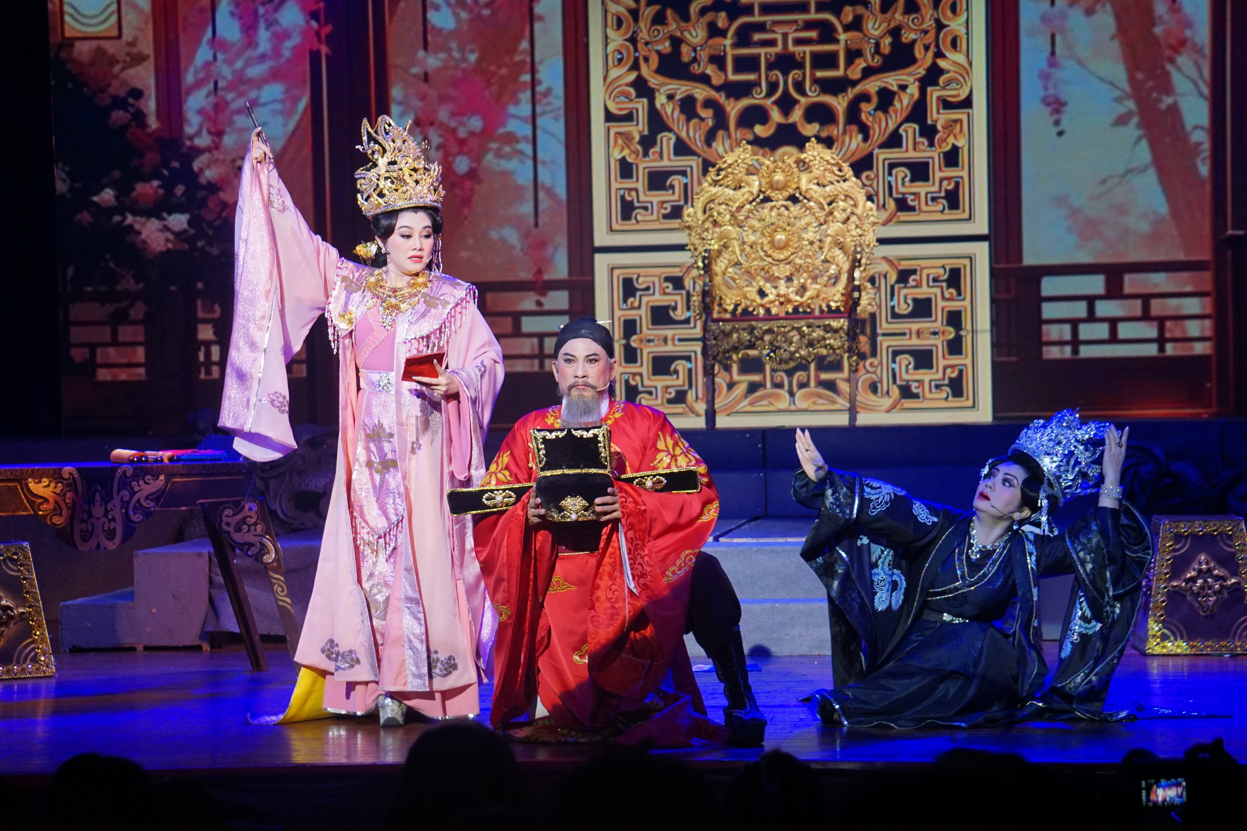 "C&acirc;u thơ y&ecirc;n ngựa" phi&ecirc;n bản mới l&agrave;m nức l&ograve;ng người h&acirc;m mộ cải lương- Ảnh 2.