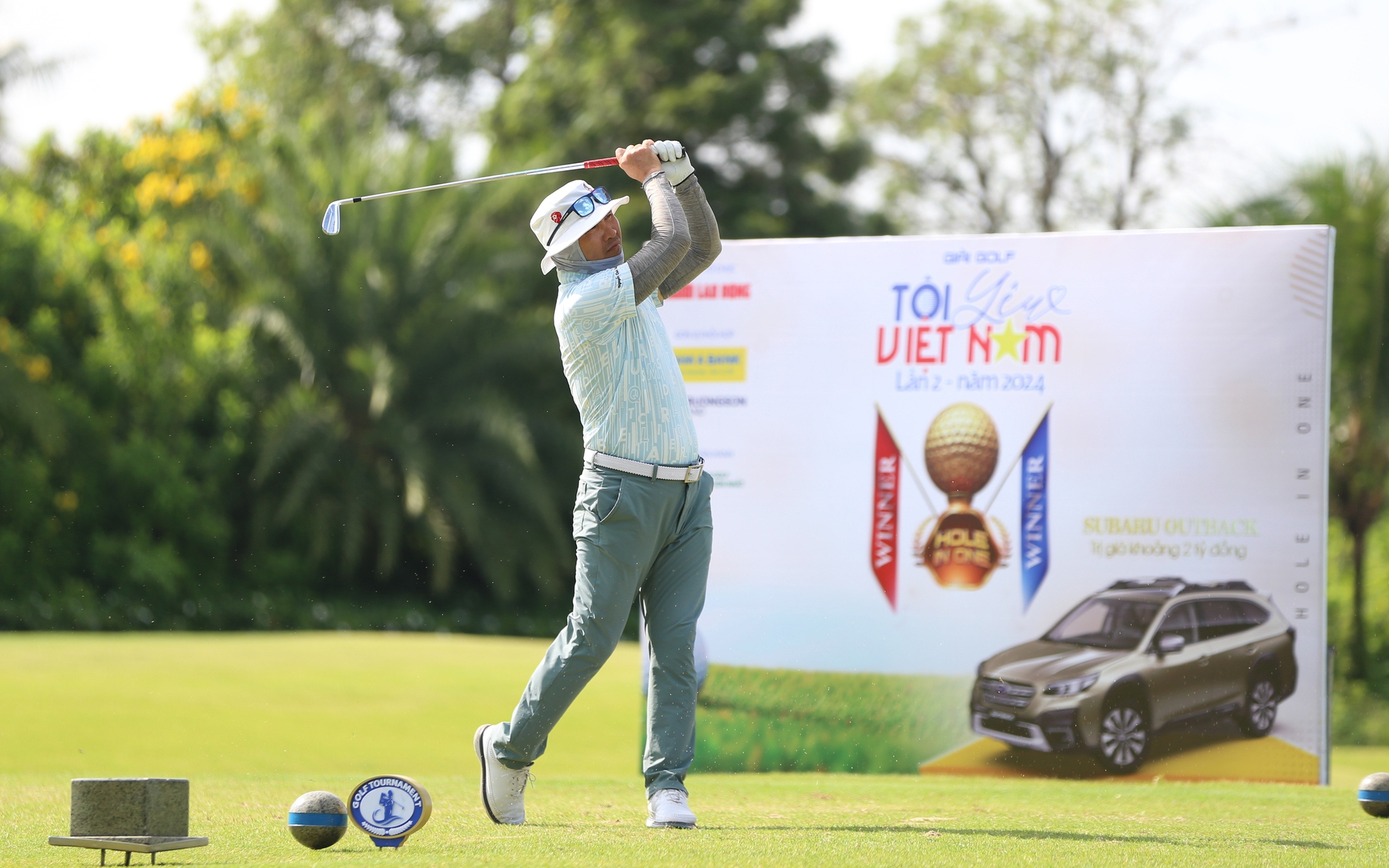Trao gửi y&ecirc;u thương tại Giải Golf "T&ocirc;i y&ecirc;u Việt Nam" - Ảnh 2.