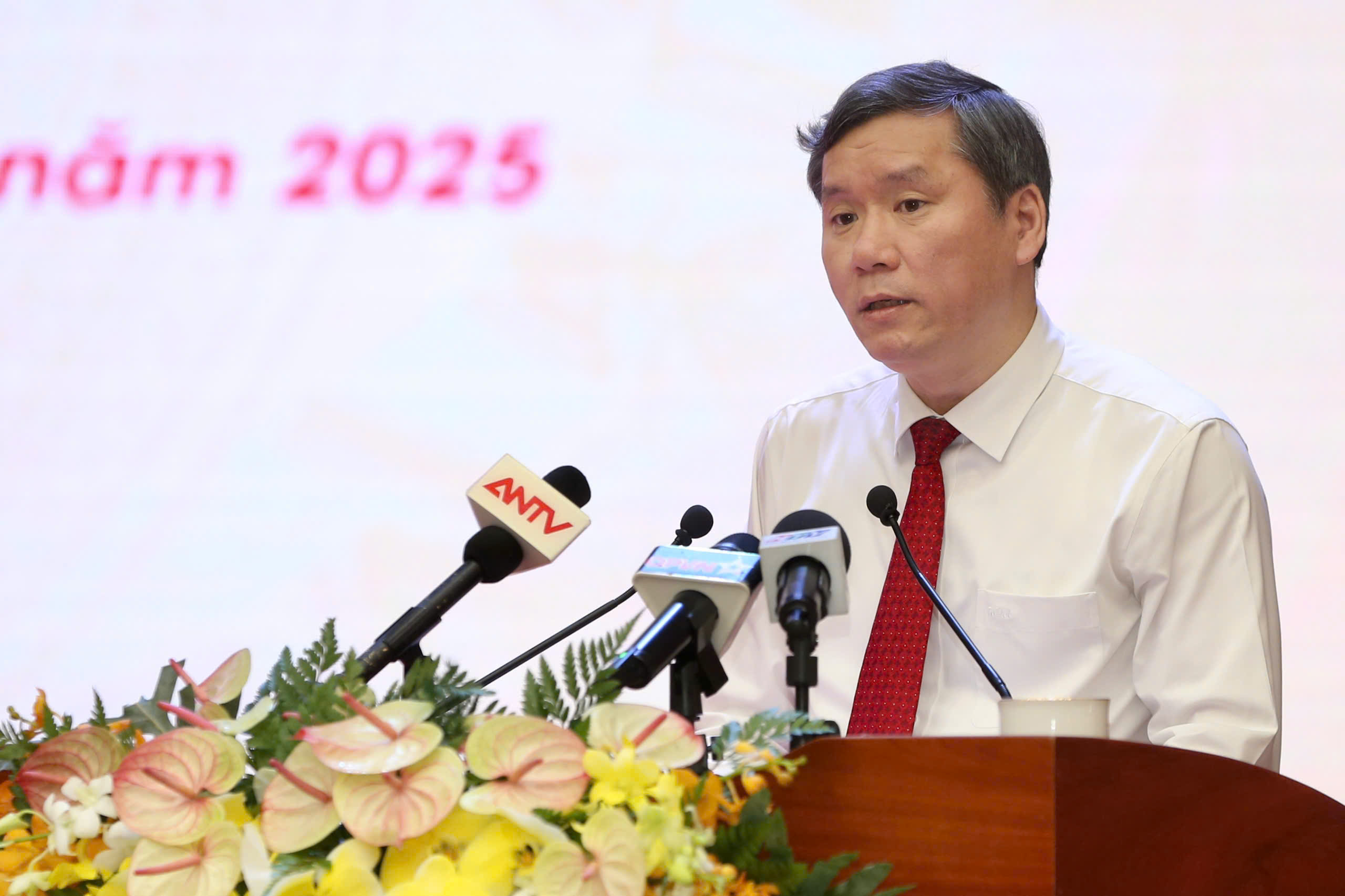 Đại thắng m&ugrave;a Xu&acirc;n 1975: Nguồn động lực tinh thần 
để đất nước bước v&agrave;o kỷ nguy&ecirc;n mới- Ảnh 2.