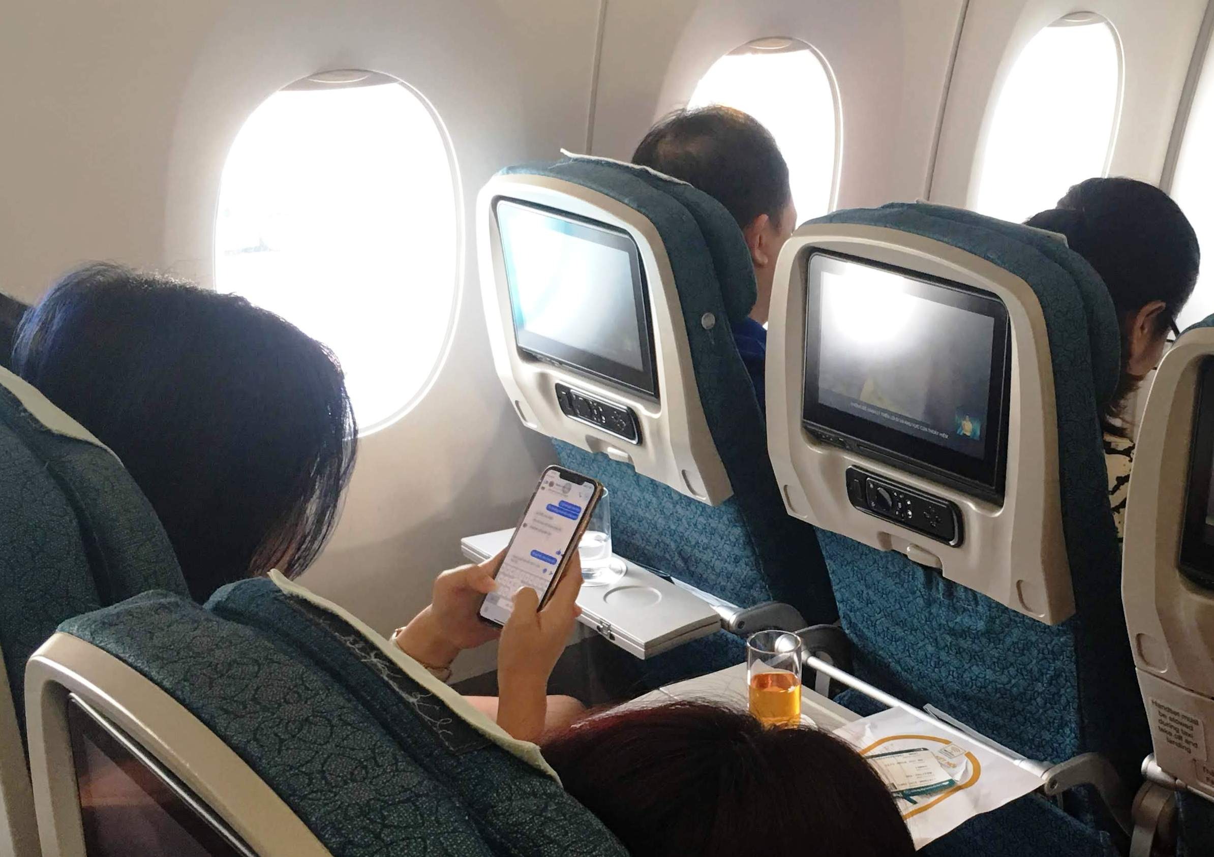 Triển khai internet tr&ecirc;n m&aacute;y bay- Ảnh 1.
