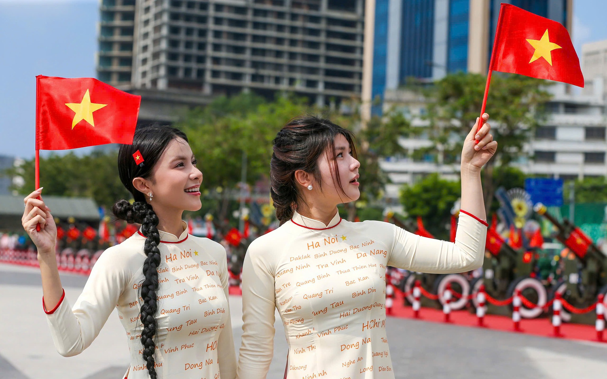 Tự hào về quá khứ, vững tin vào tương lai