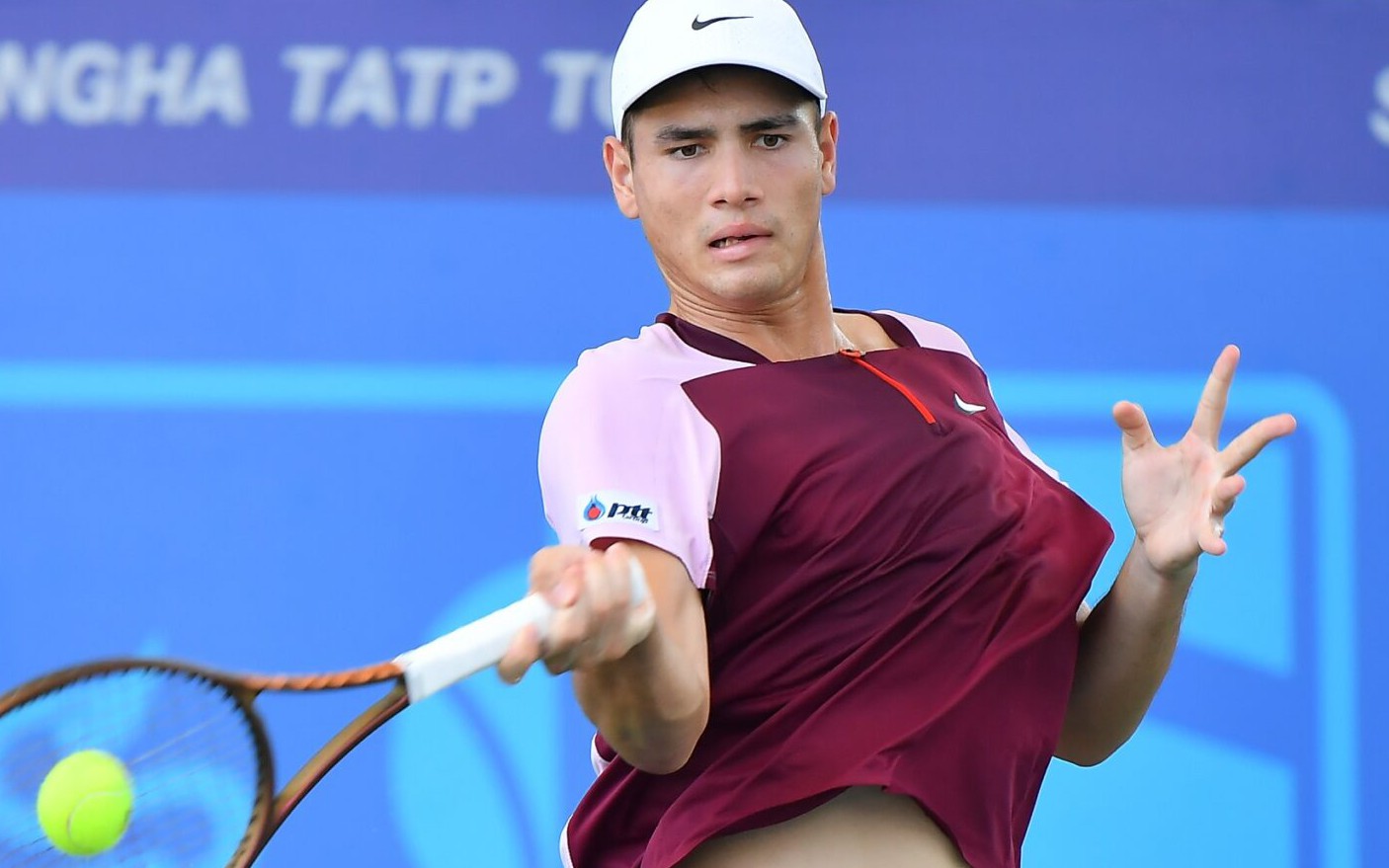 Maximus Jones tạo kỳ tích, quần vợt Thái Lan quyết giành vàng ở SEA Games 33