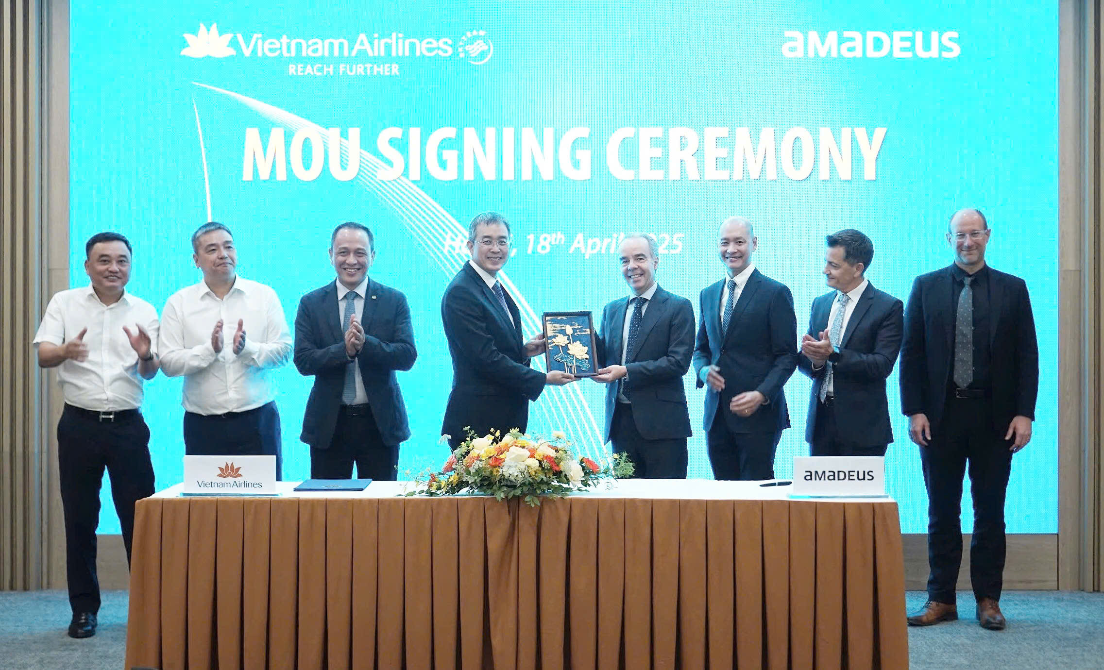 Vietnam Airlines hợp tác với Amadeus IT Group  phát triển các giải pháp công nghệ
