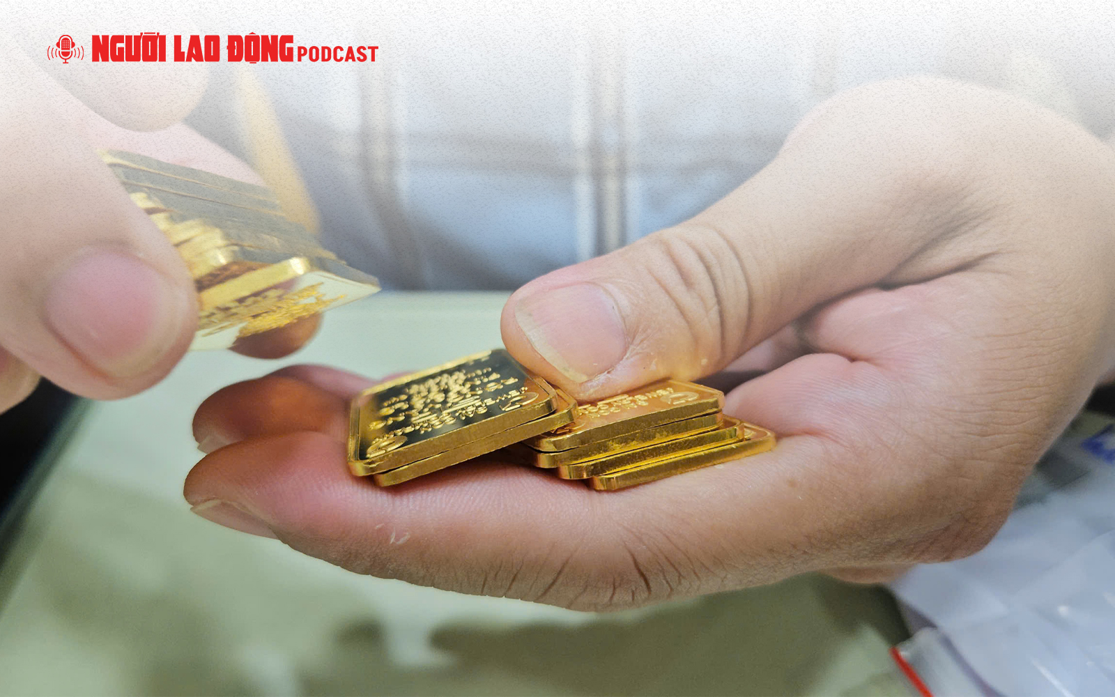 Giá vàng tăng mạnh theo đà thế giới
