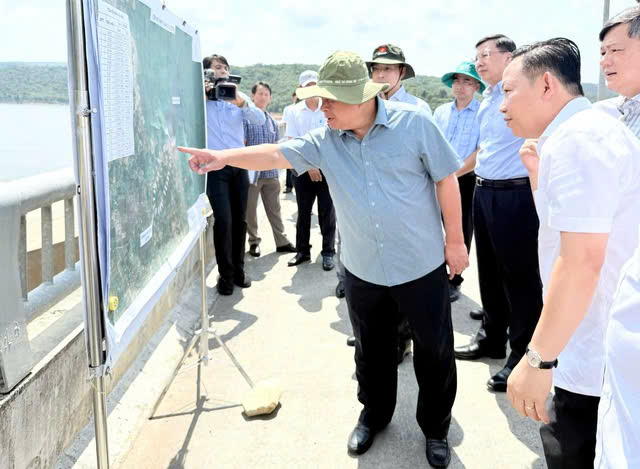 Phó Thủ tướng Nguyễn Chí Dũng khảo sát các công trình phục vụ APEC 2027 tại Phú Quốc- Ảnh 4.