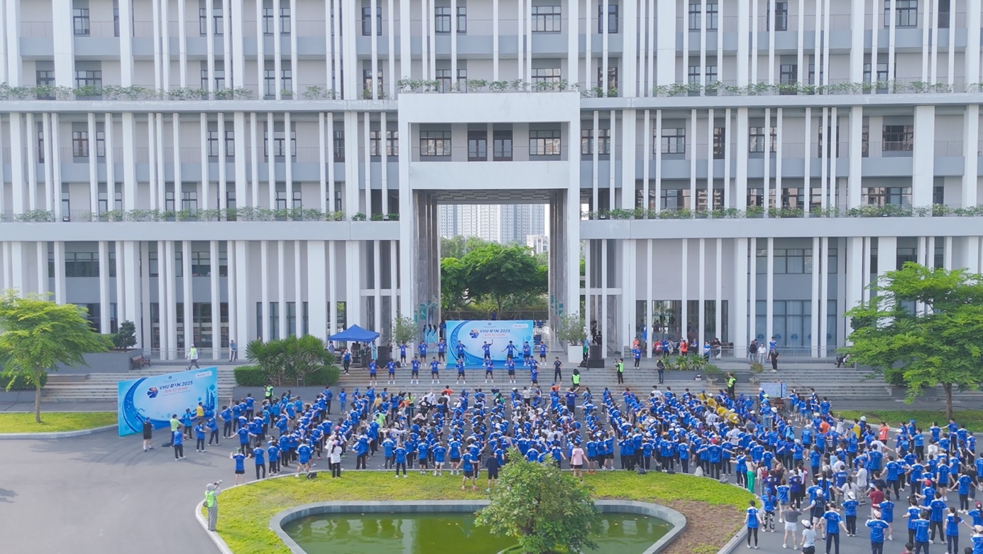 VHU RUN 2025 - Chương tr&igrave;nh chạy bộ g&acirc;y quỹ v&igrave; cộng đồng, hướng về ng&agrave;y kỷ niệm thống nhất đất nước - Ảnh 4.