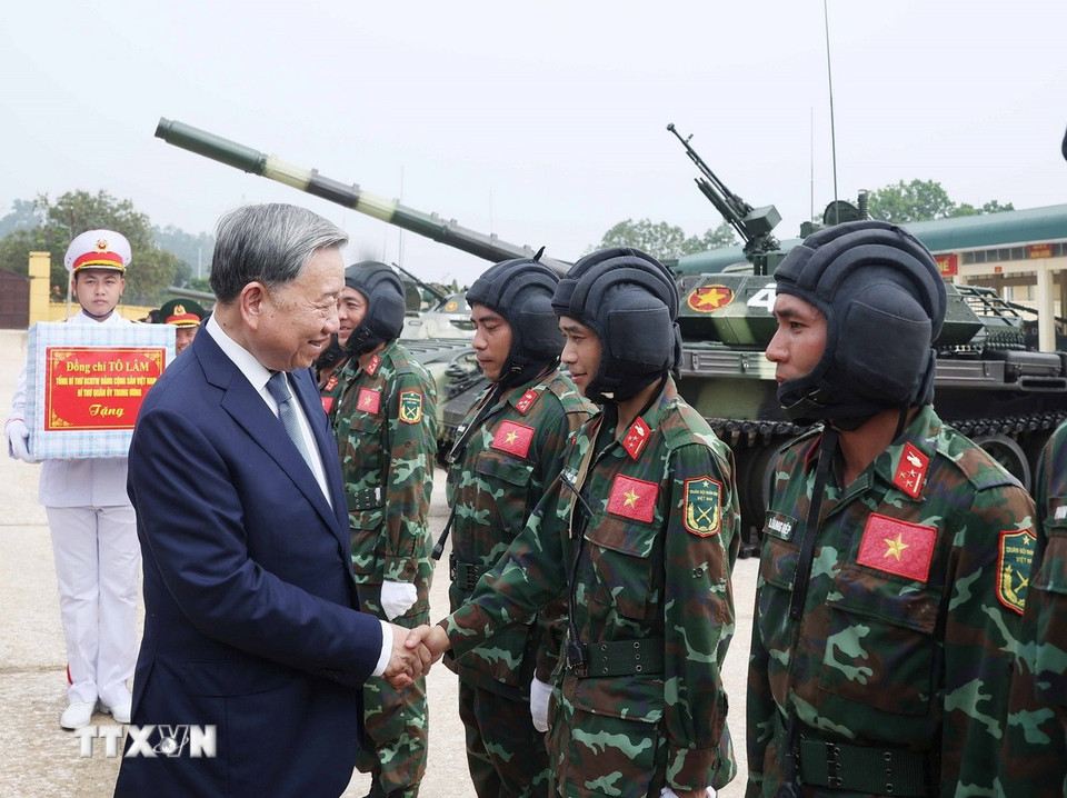 Tổng Bí thư: Binh chủng Tăng thiết giáp phải thật sự xứng đáng là lực lượng đột kích mạnh- Ảnh 9.