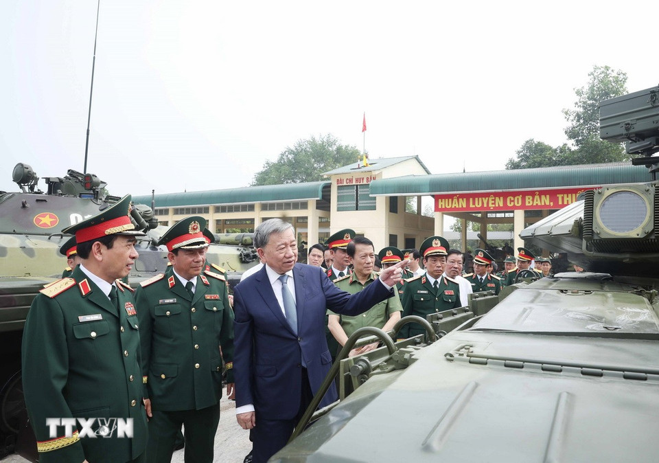 Tổng Bí thư: Binh chủng Tăng thiết giáp phải thật sự xứng đáng là lực lượng đột kích mạnh- Ảnh 11.