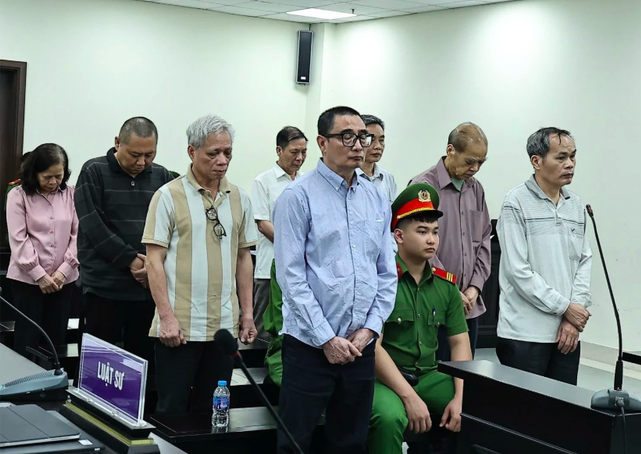 Gây thiệt hại 38 tỉ đồng, cựu tổng giám đốc Tổng công ty Chè Việt Nam lĩnh án 12 năm tù- Ảnh 1.