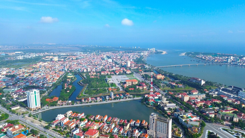 Gần 98% cử tri Quảng B&igrave;nh đồng &yacute; s&aacute;p nhập với Quảng Trị - Ảnh 1.