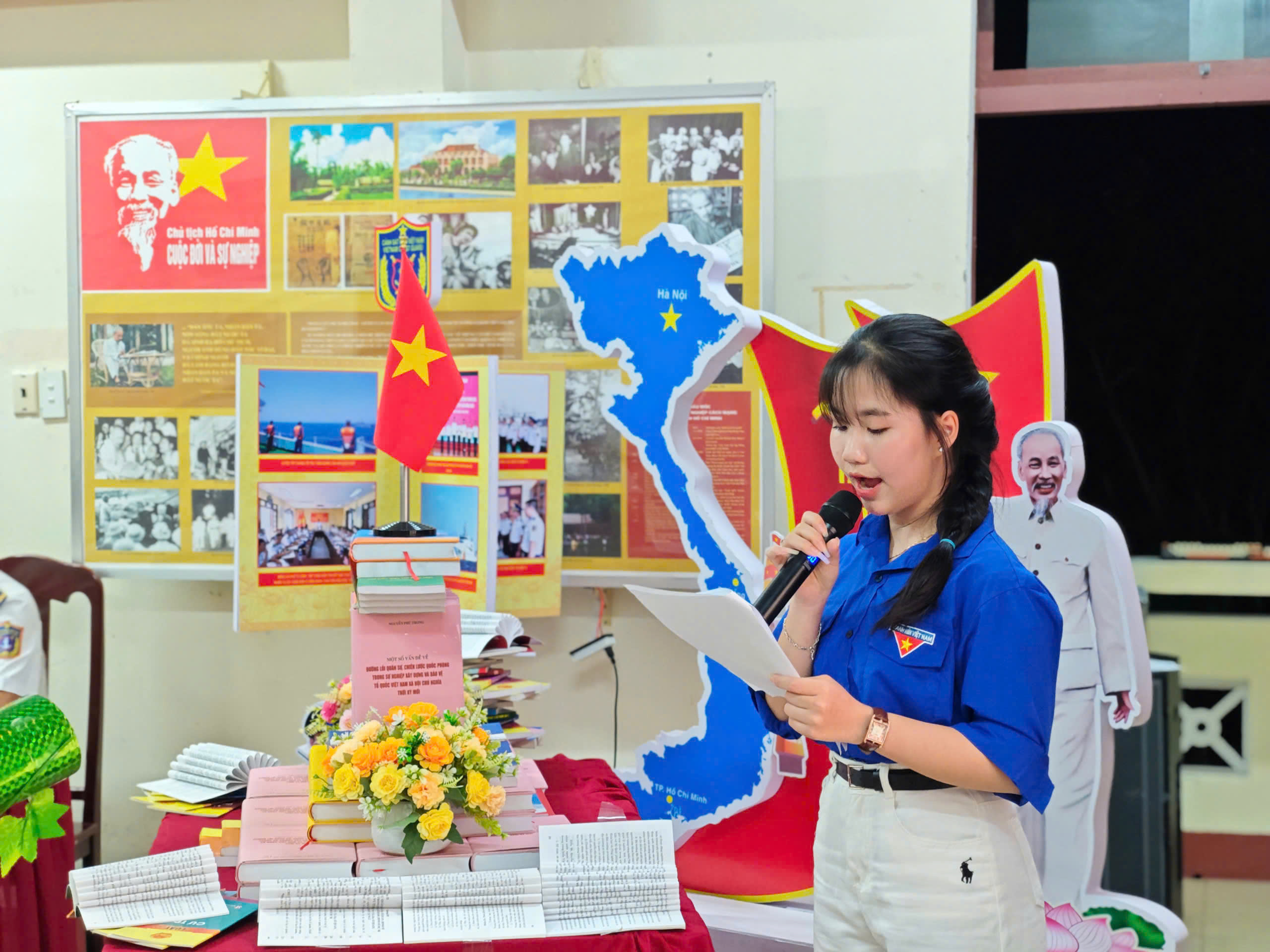 Hải đội 212 tôn vinh văn hóa đọc- Ảnh 3.